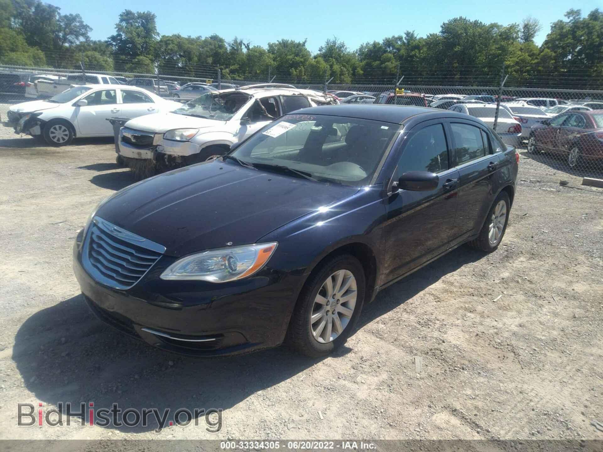 2011 CHRYSLER 200 - VIN: 1C3BC1FB5BN594108 - Фото 2