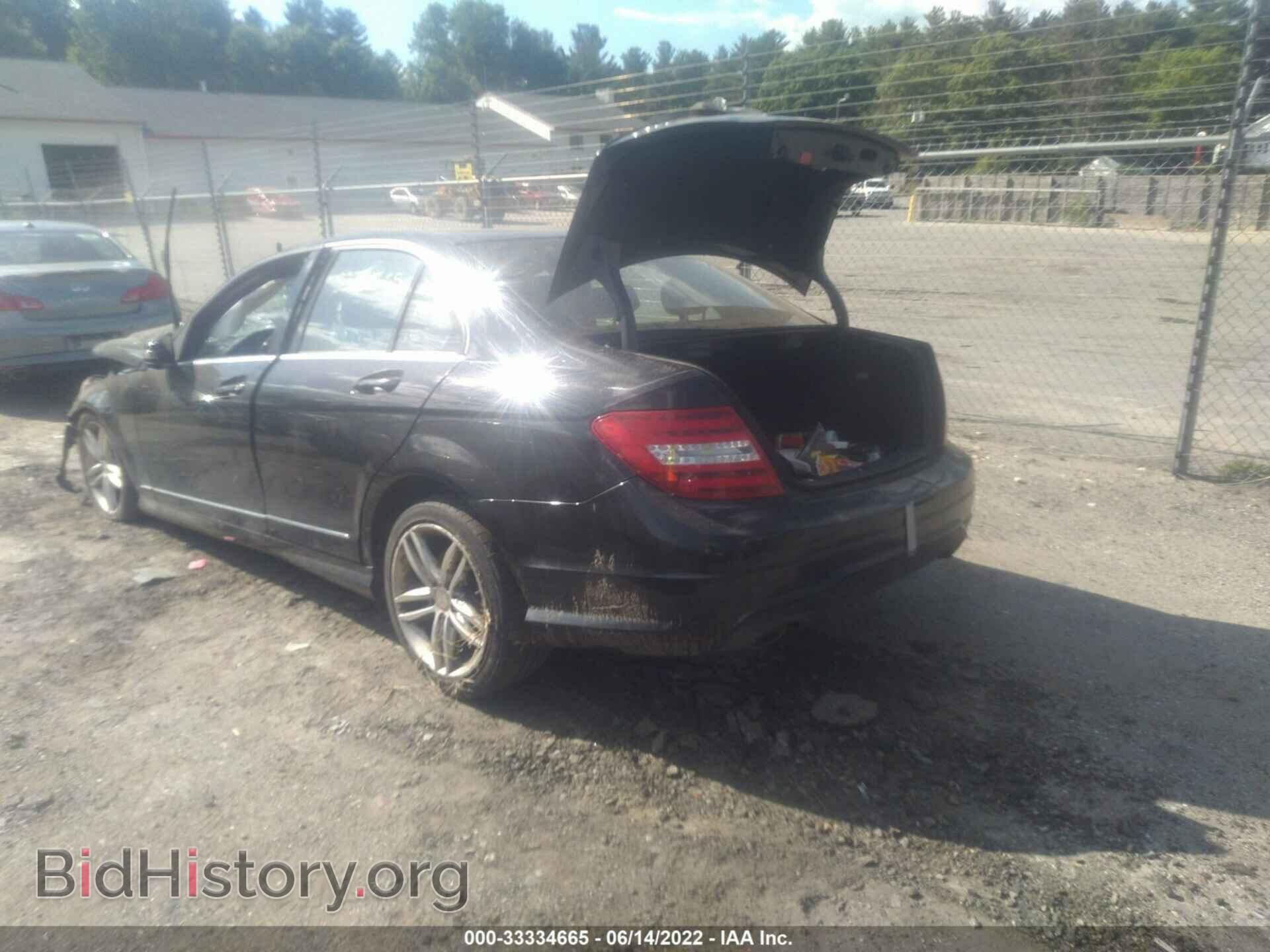 2013 MERCEDES-BENZ C-CLASS - VIN: WDDGF8AB2DR282905 - Фото 3