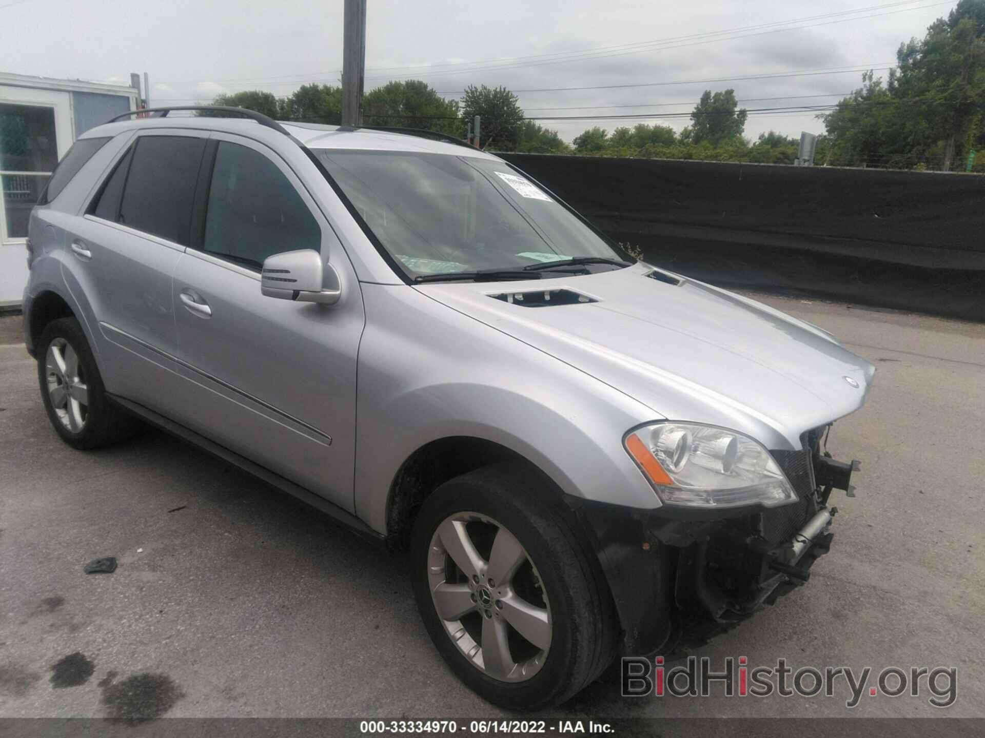 Photo 4JGBB8GB3BA748923 - MERCEDES-BENZ M-CLASS 2011