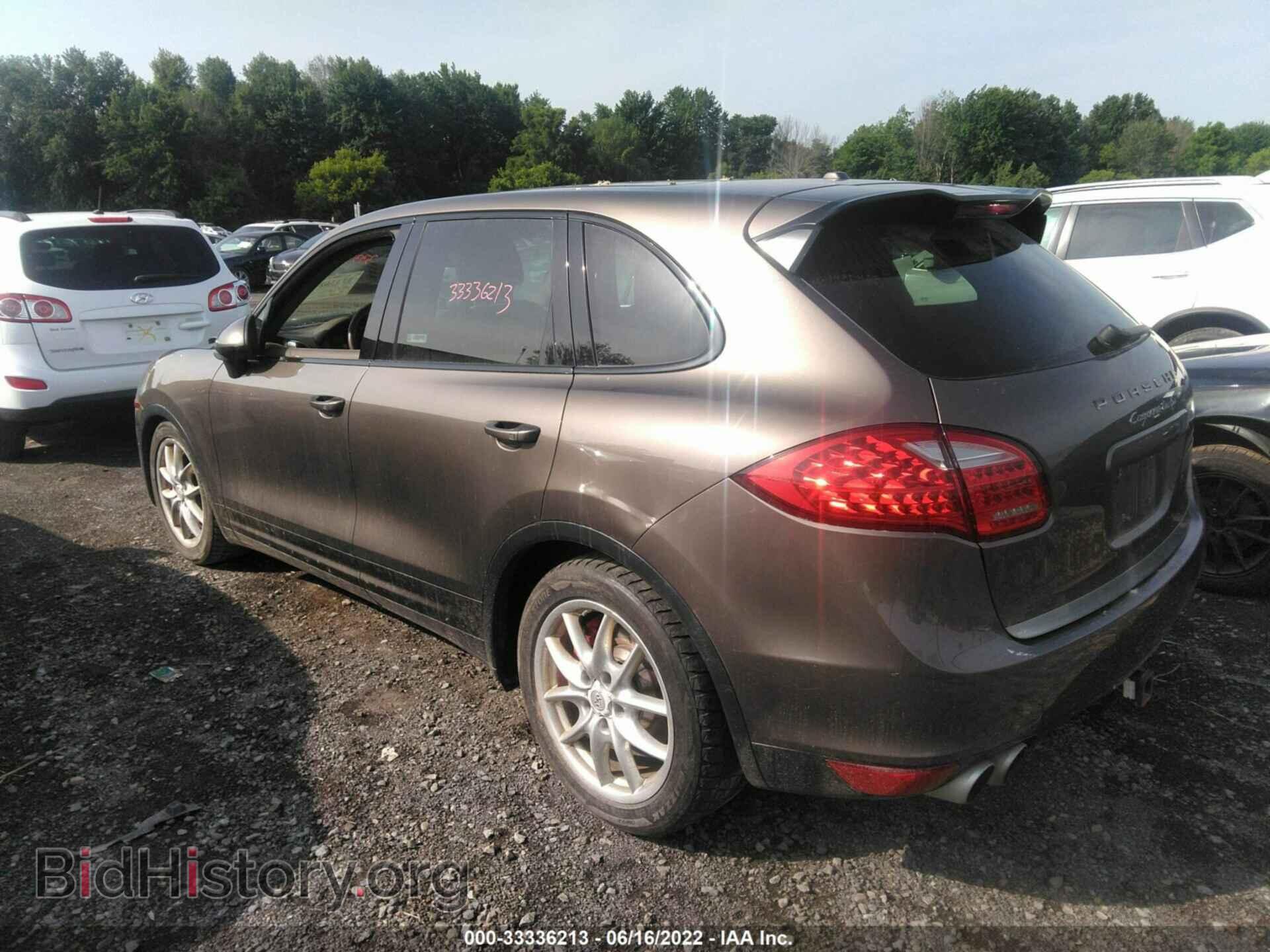 2011 PORSCHE CAYENNE - VIN: WP1AC2A21BLA85079 - Фото 3