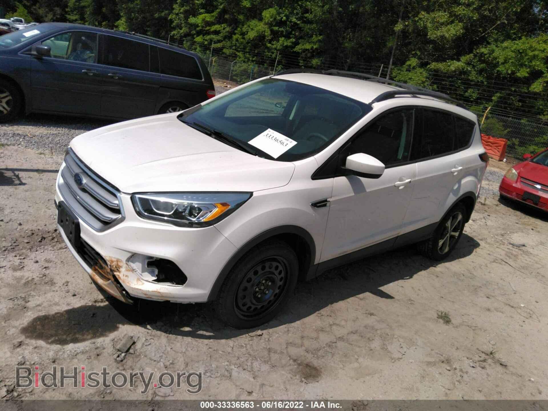 2017 FORD ESCAPE - VIN: 1FMCU9GD3HUC92130 - Фото 2