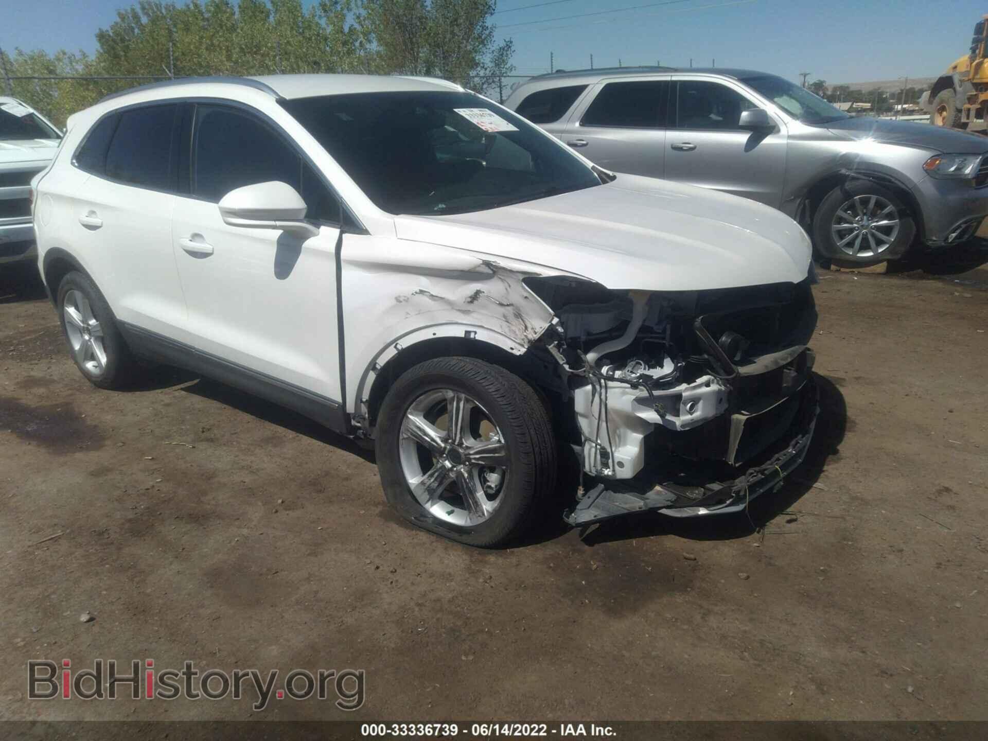 Photo 5LMCJ1D93HUL57615 - LINCOLN MKC 2017