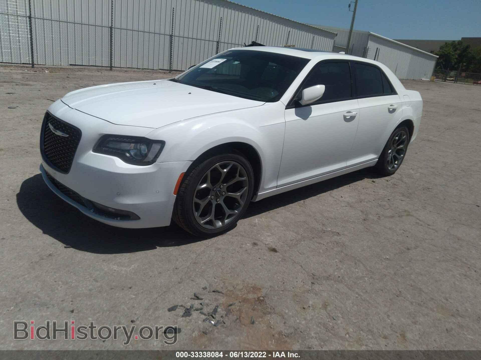 2018 CHRYSLER 300 - VIN: 2C3CCABG7JH301712 - Фото 2
