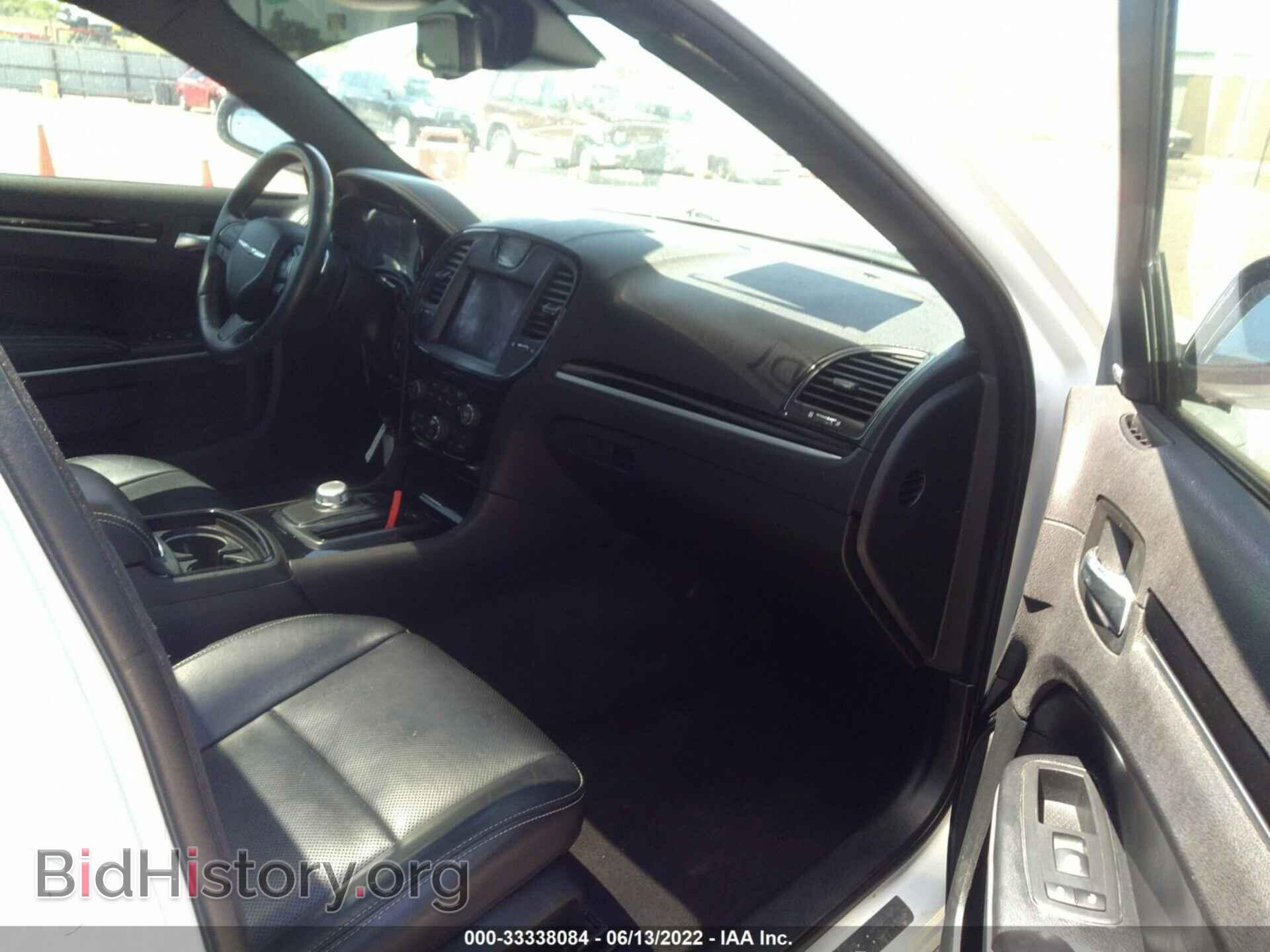 2018 CHRYSLER 300 - VIN: 2C3CCABG7JH301712 - Фото 5