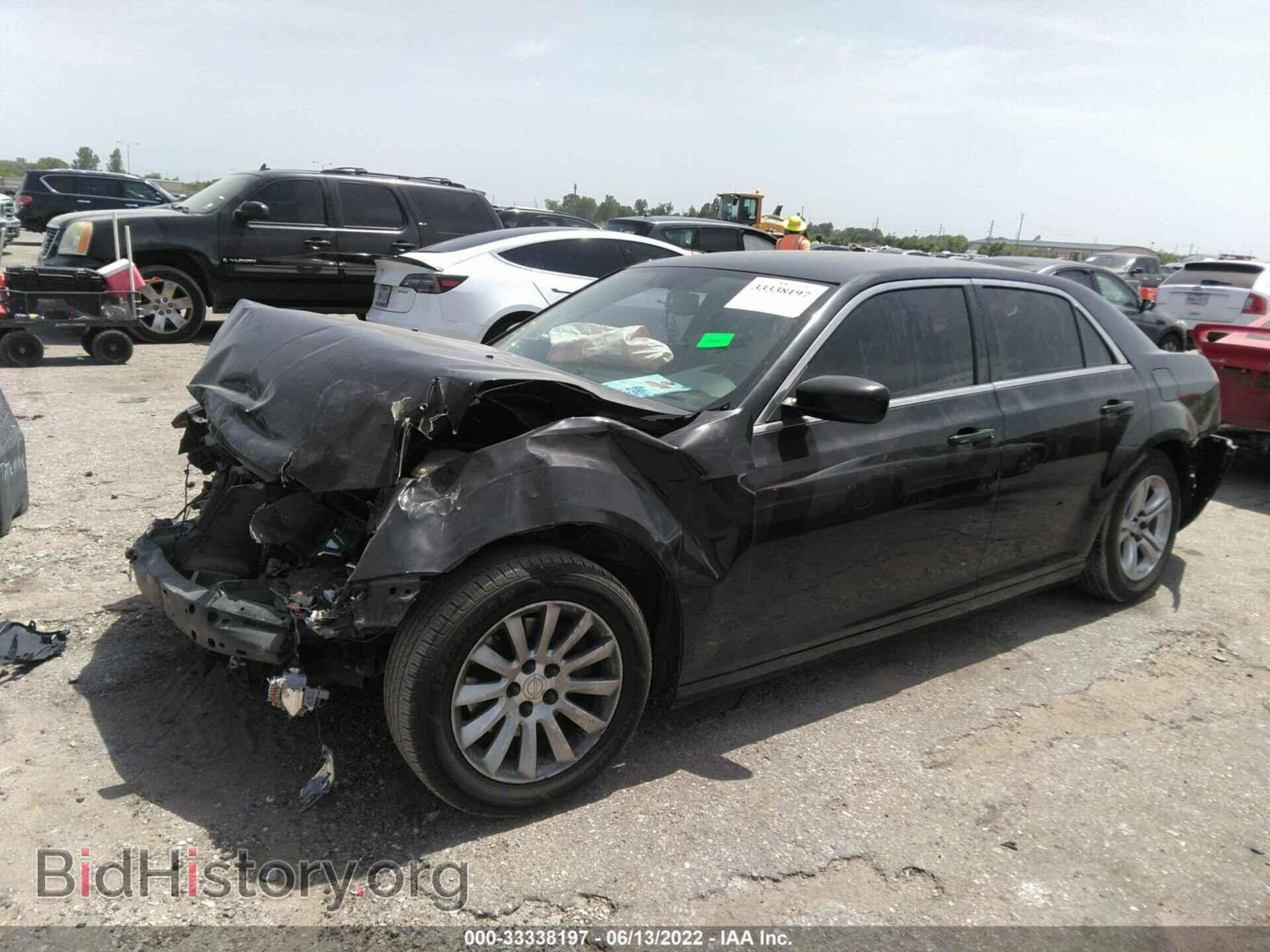 2012 CHRYSLER 300 - VIN: 2C3CCAAG4CH273310 - Photo 2