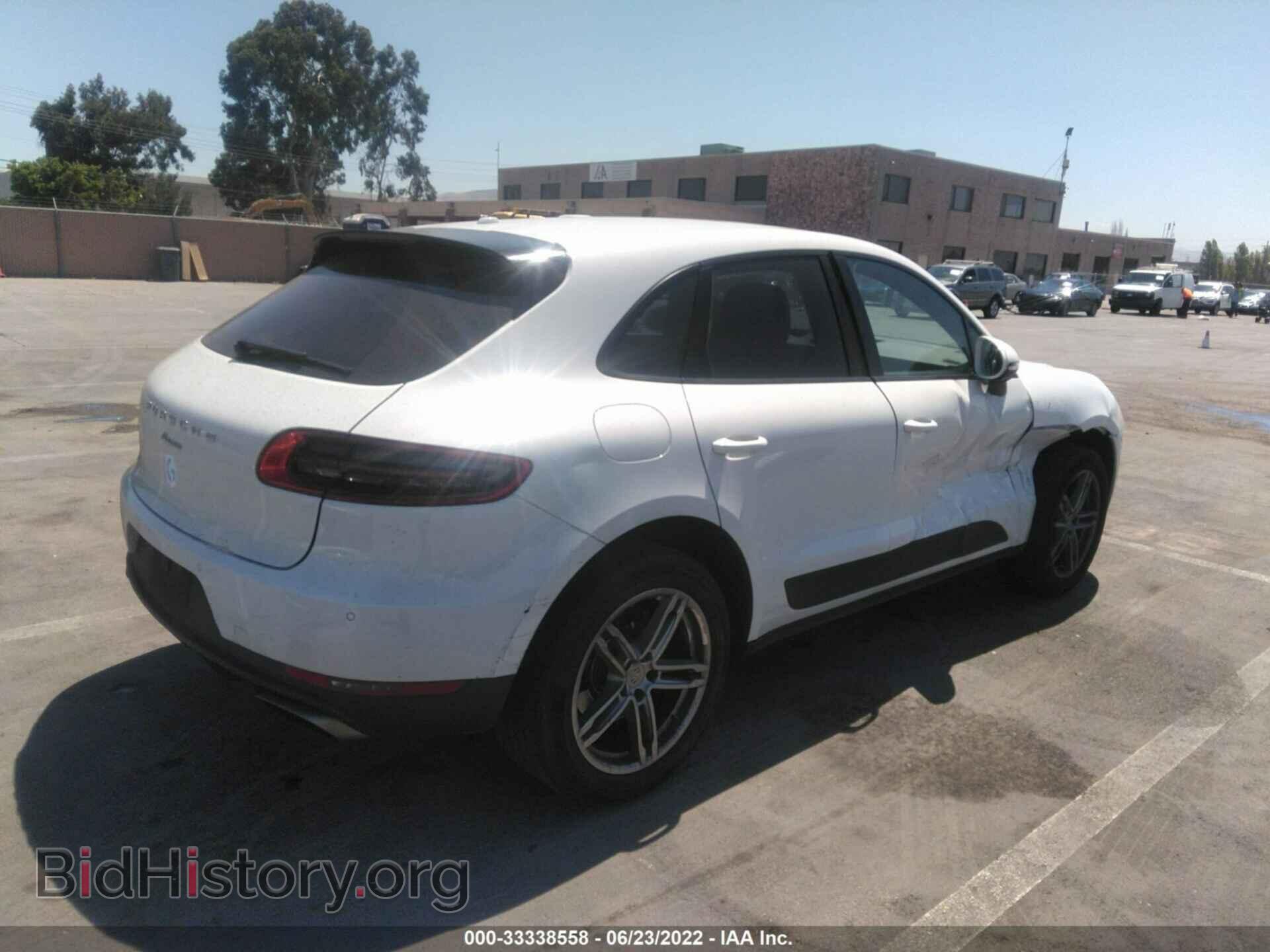2017 PORSCHE MACAN - VIN: WP1AA2A53HLB07799 - Photo 4