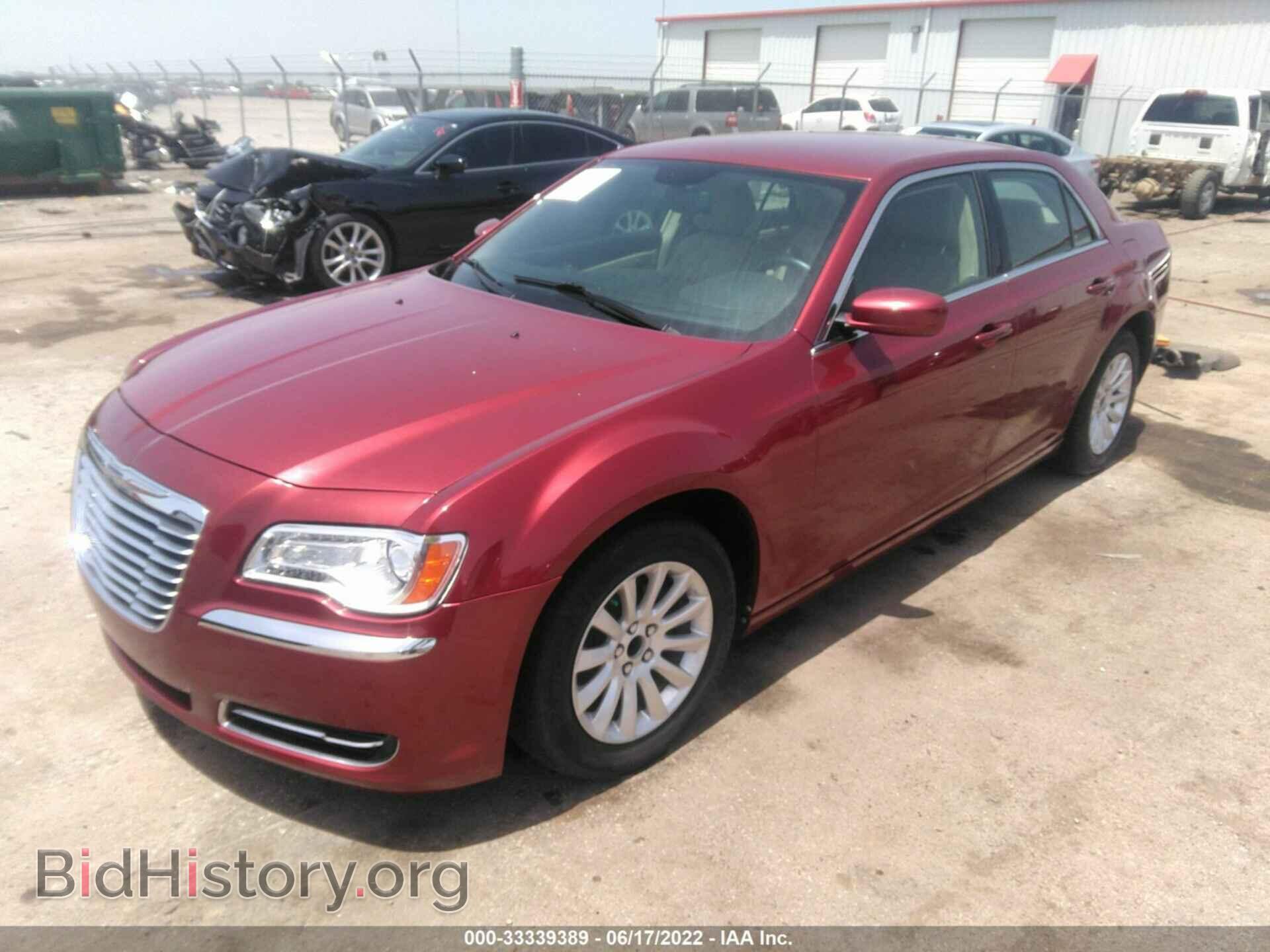 2014 CHRYSLER 300 - VIN: 2C3CCAAG8EH119721 - Photo 2