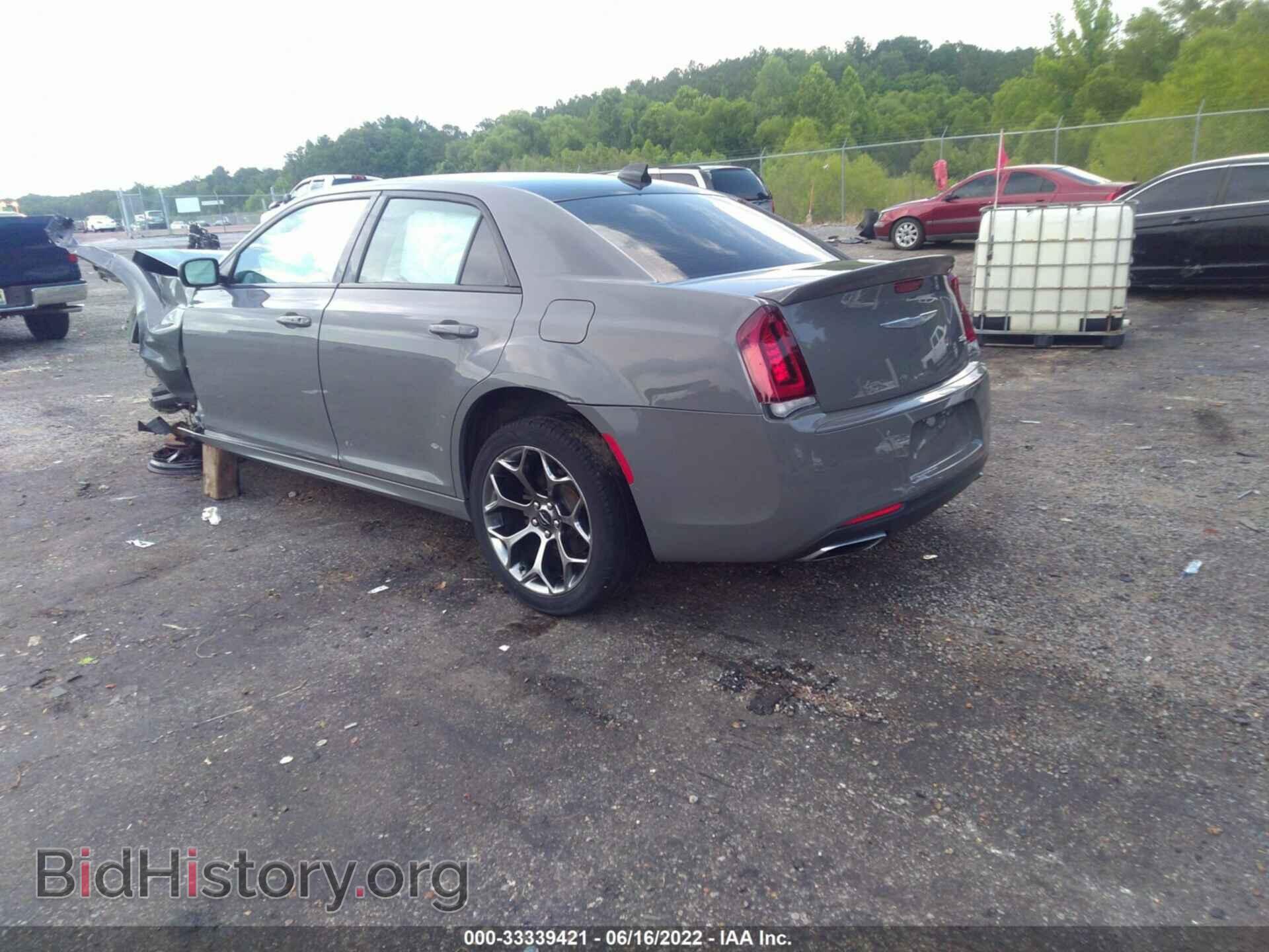 2017 CHRYSLER 300 - VIN: 2C3CCABG2HH553815 - Фото 3