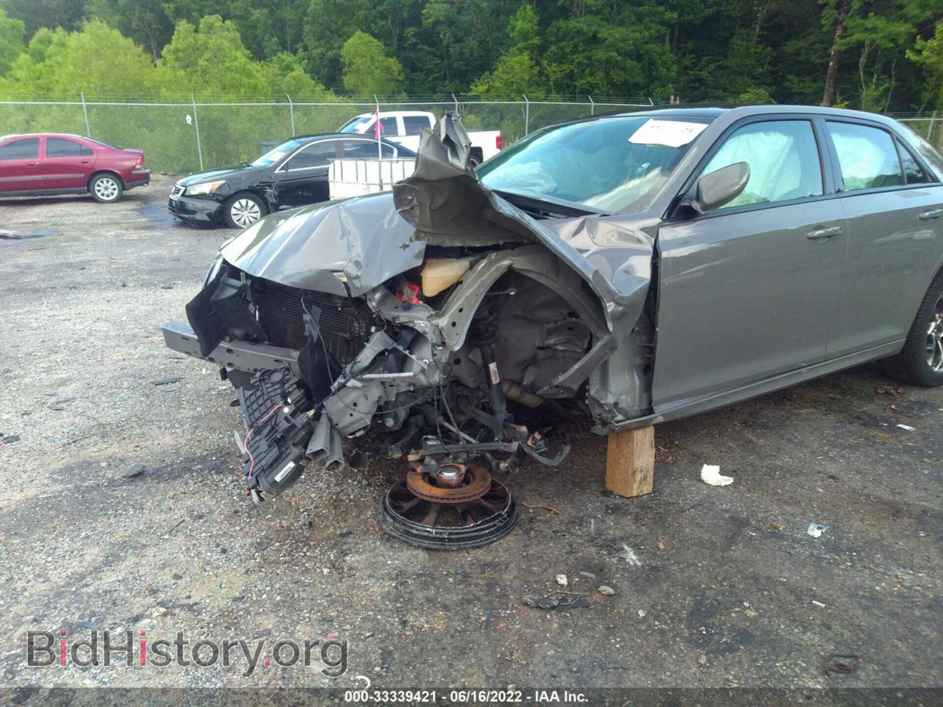 2017 CHRYSLER 300 - VIN: 2C3CCABG2HH553815 - Фото 6