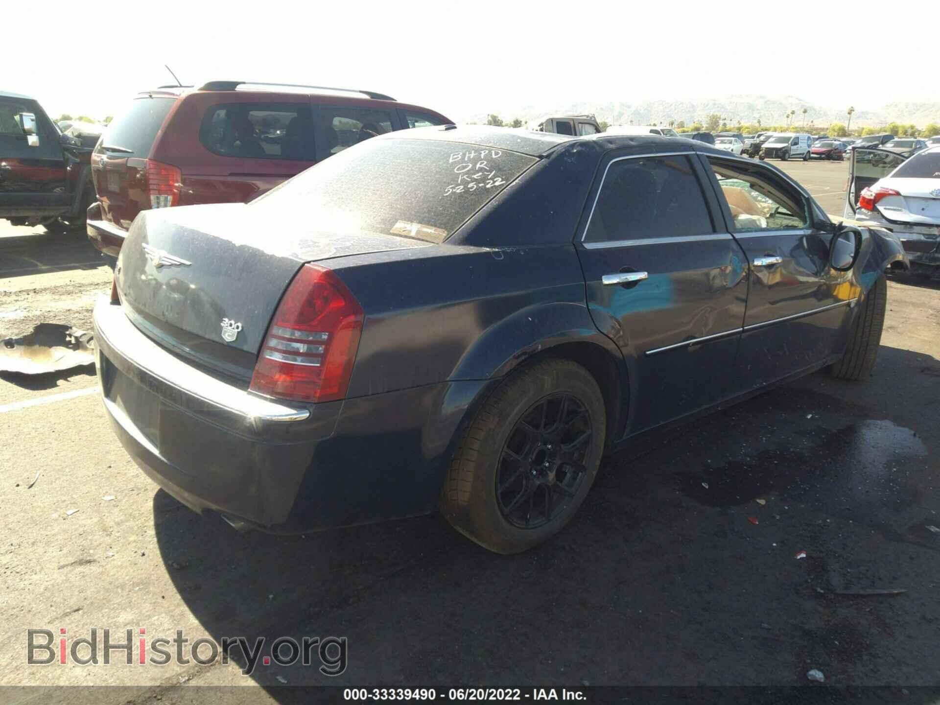 2006 CHRYSLER 300 - VIN: 2C3KA63H86H463698 - Photo 4