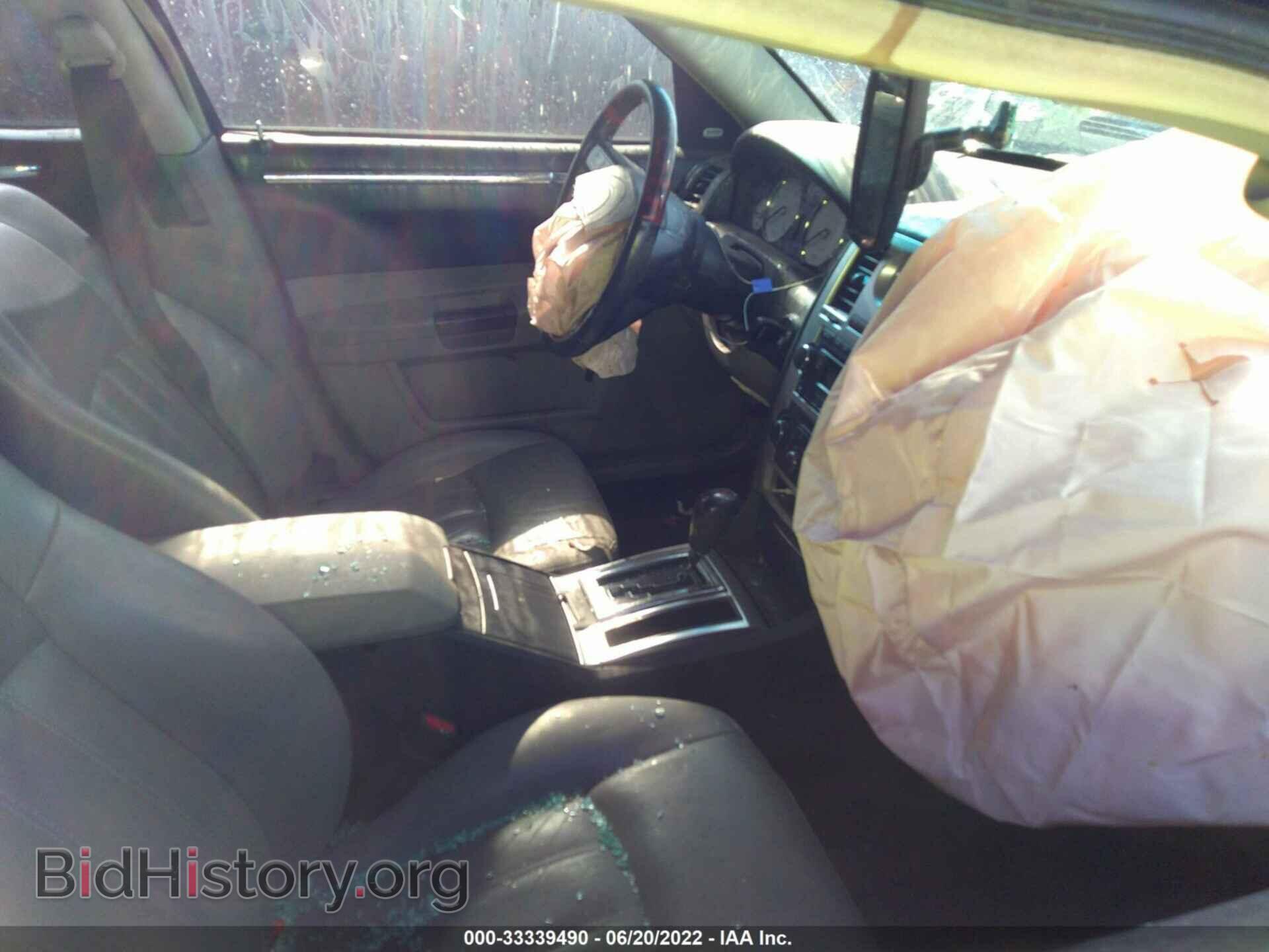 2006 CHRYSLER 300 - VIN: 2C3KA63H86H463698 - Photo 5
