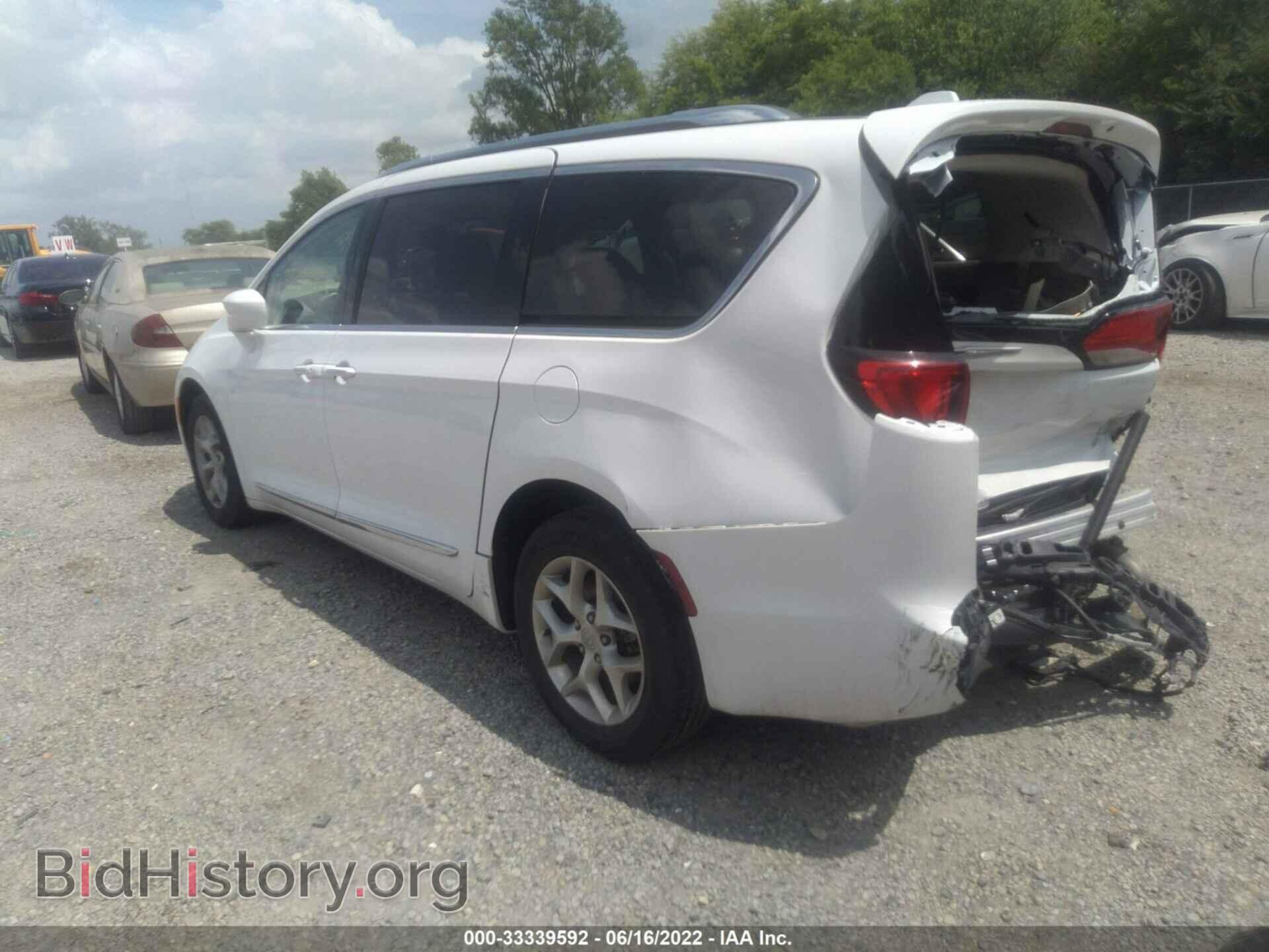 2017 CHRYSLER PACIFICA - VIN: 2C4RC1EG2HR757560 - Photo 3