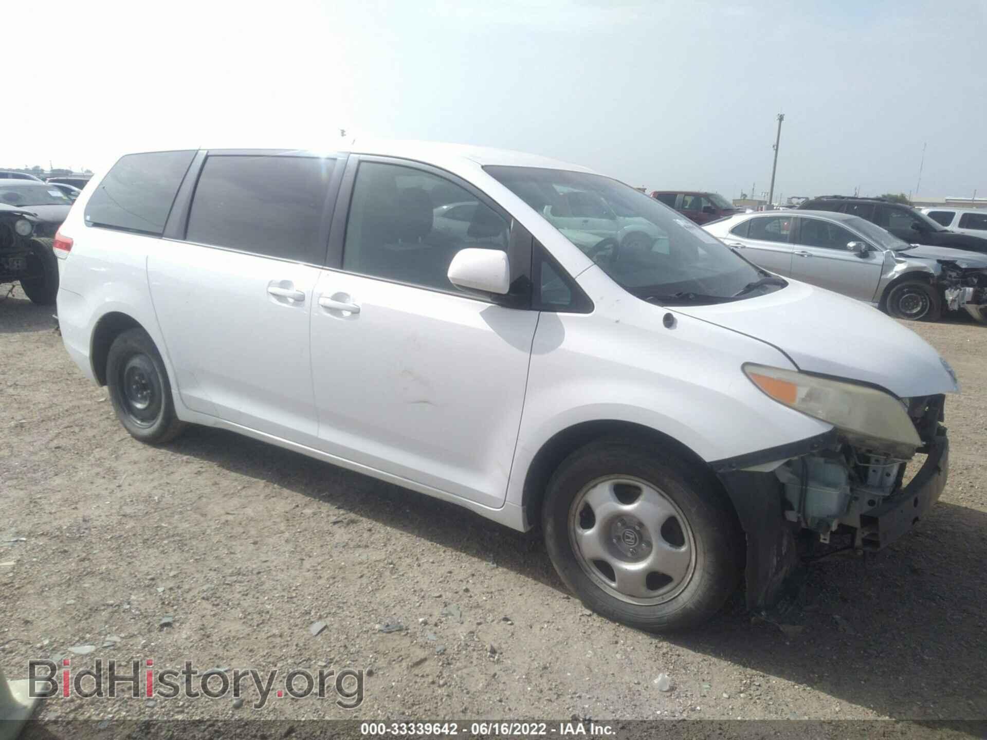 Photo 5TDKA3DC0CS014316 - TOYOTA SIENNA 2012