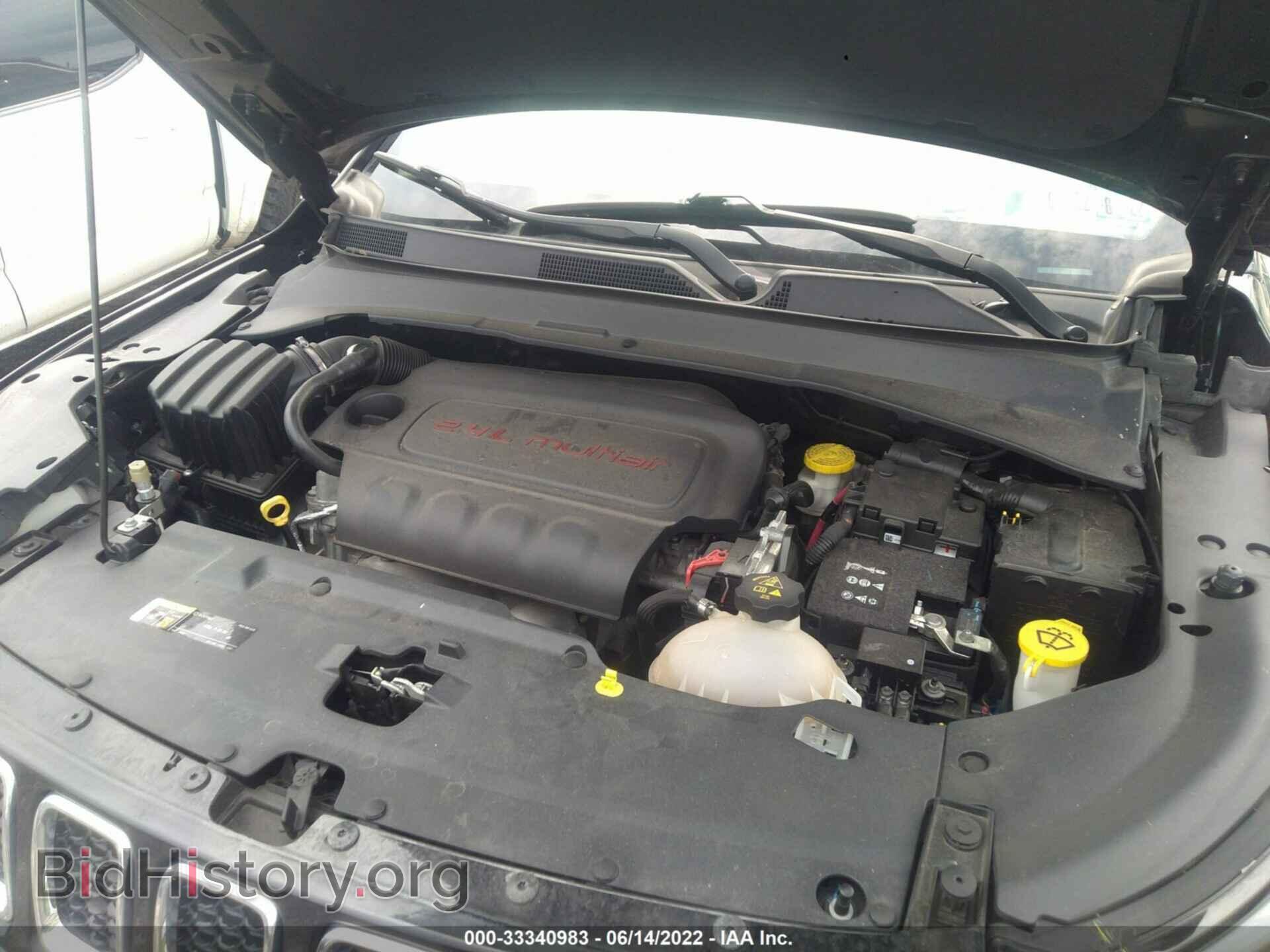 2018 JEEP COMPASS - VIN: 3C4NJDBBXJT113449 - Фото 10