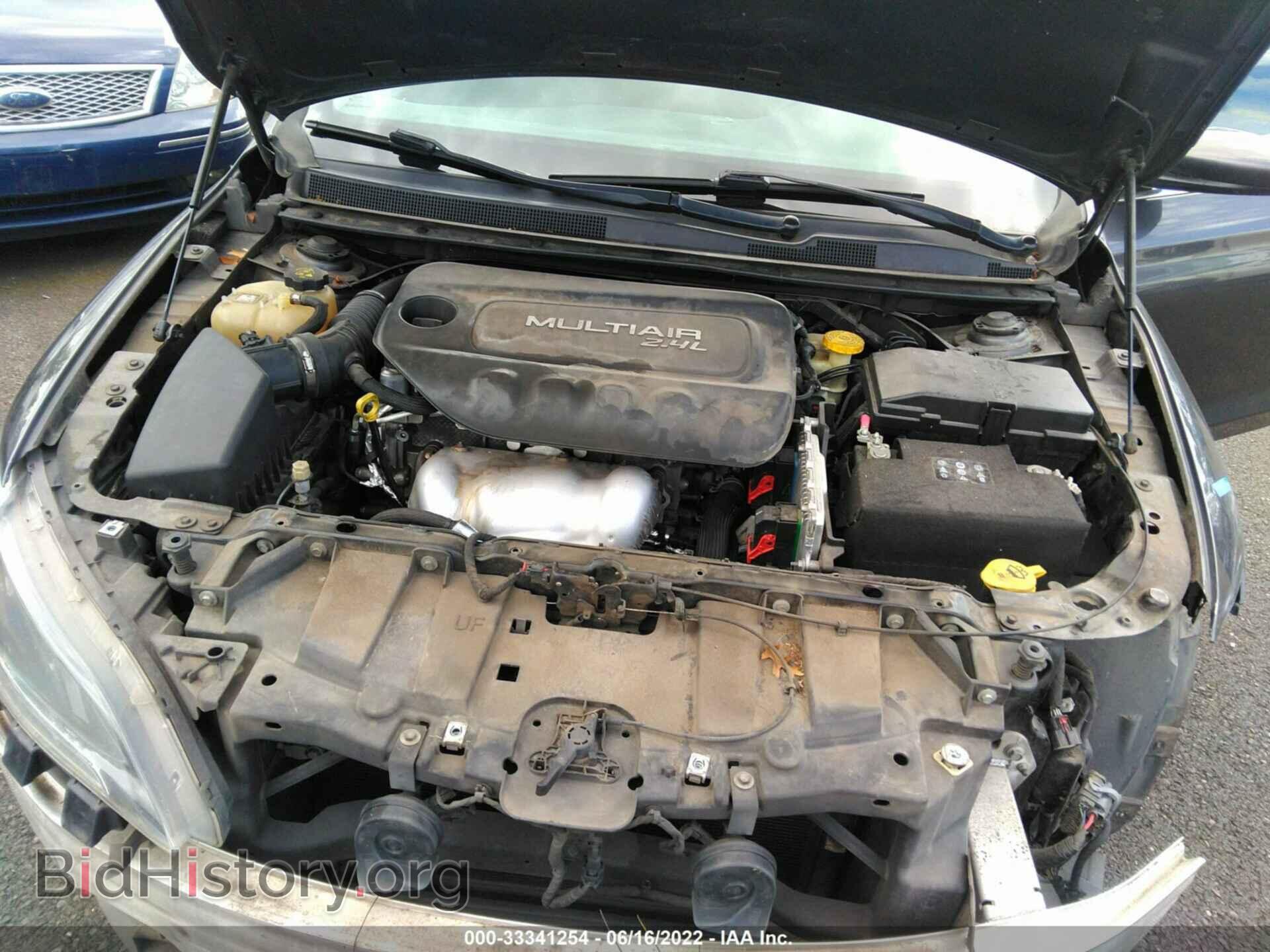 2015 CHRYSLER 200 - VIN: 1C3CCCAB9FN563943 - Фото 10