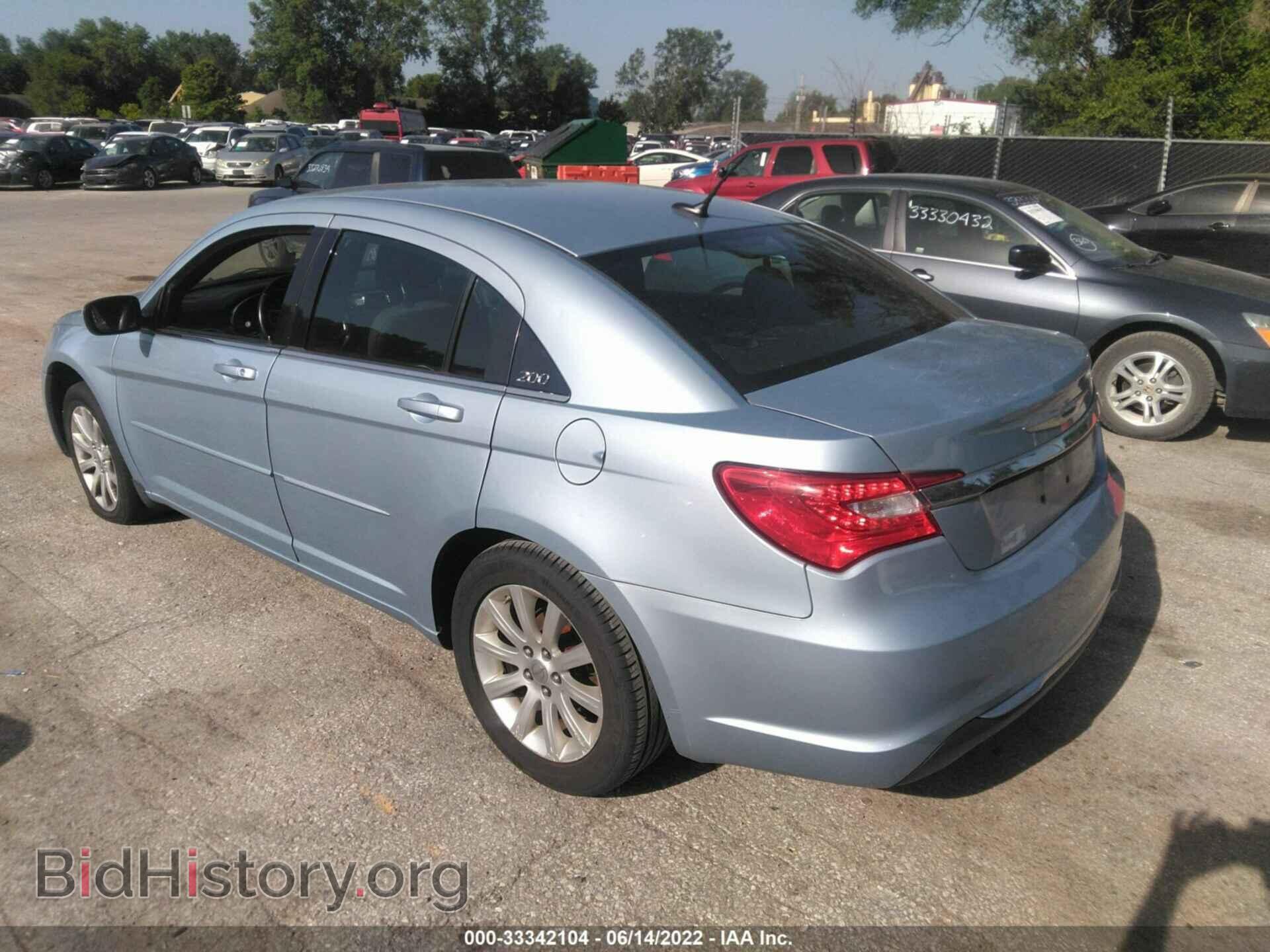 2013 CHRYSLER 200 - VIN: 1C3CCBBB7DN755500 - Photo 3