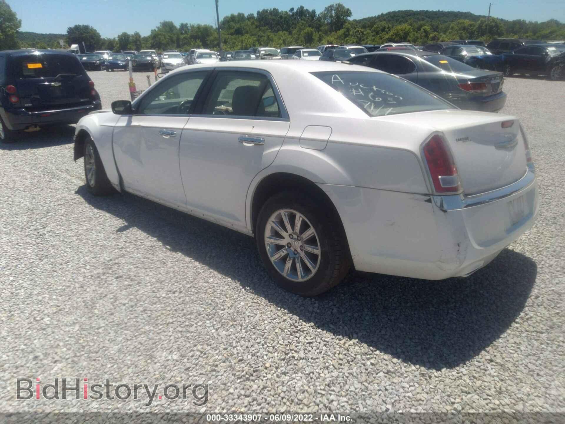 2011 CHRYSLER 300 - VIN: 2C3CA5CG9BH530082 - Фото 3