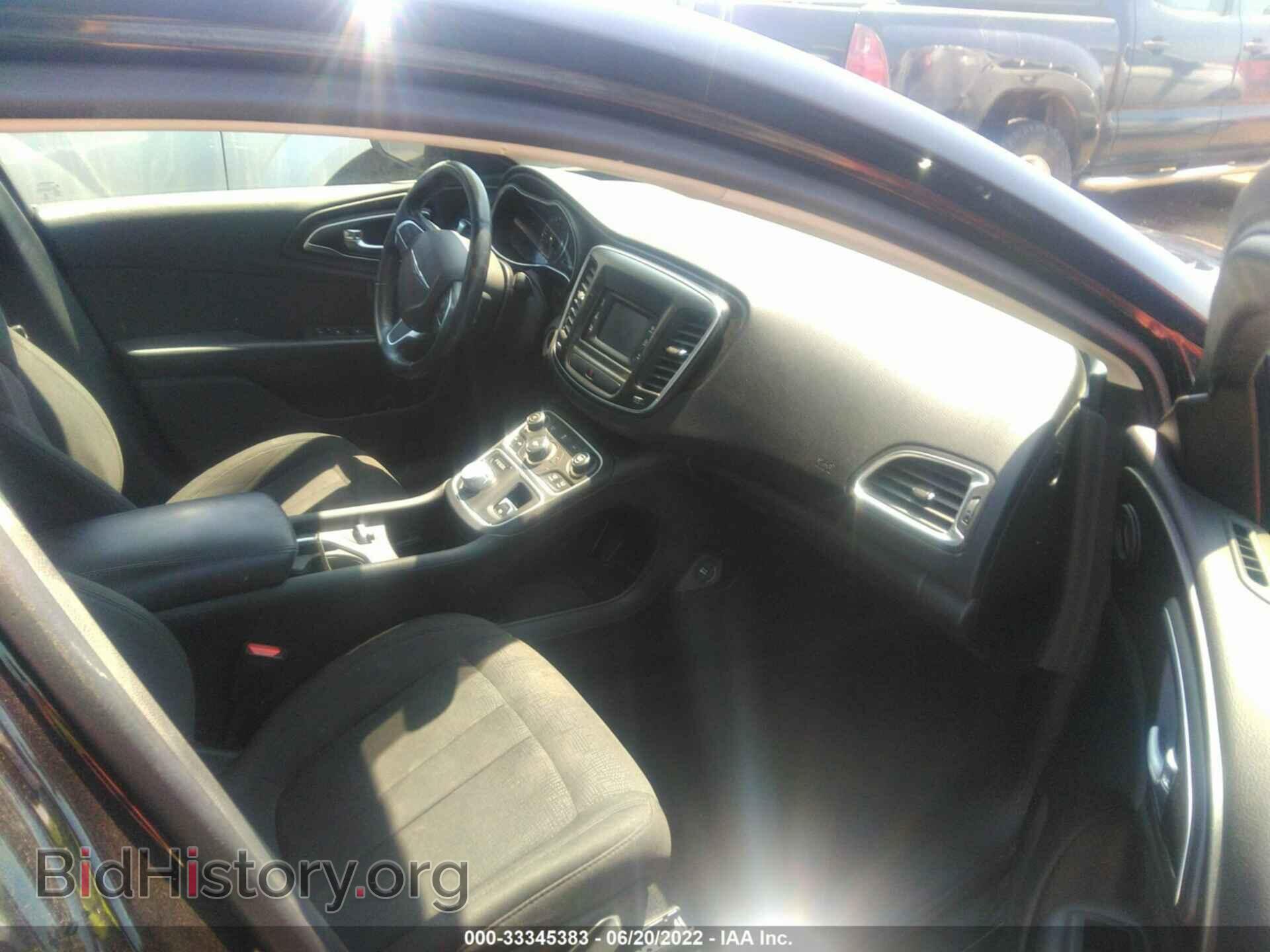 2016 CHRYSLER 200 - VIN: 1C3CCCFB4GN196282 - Фото 5