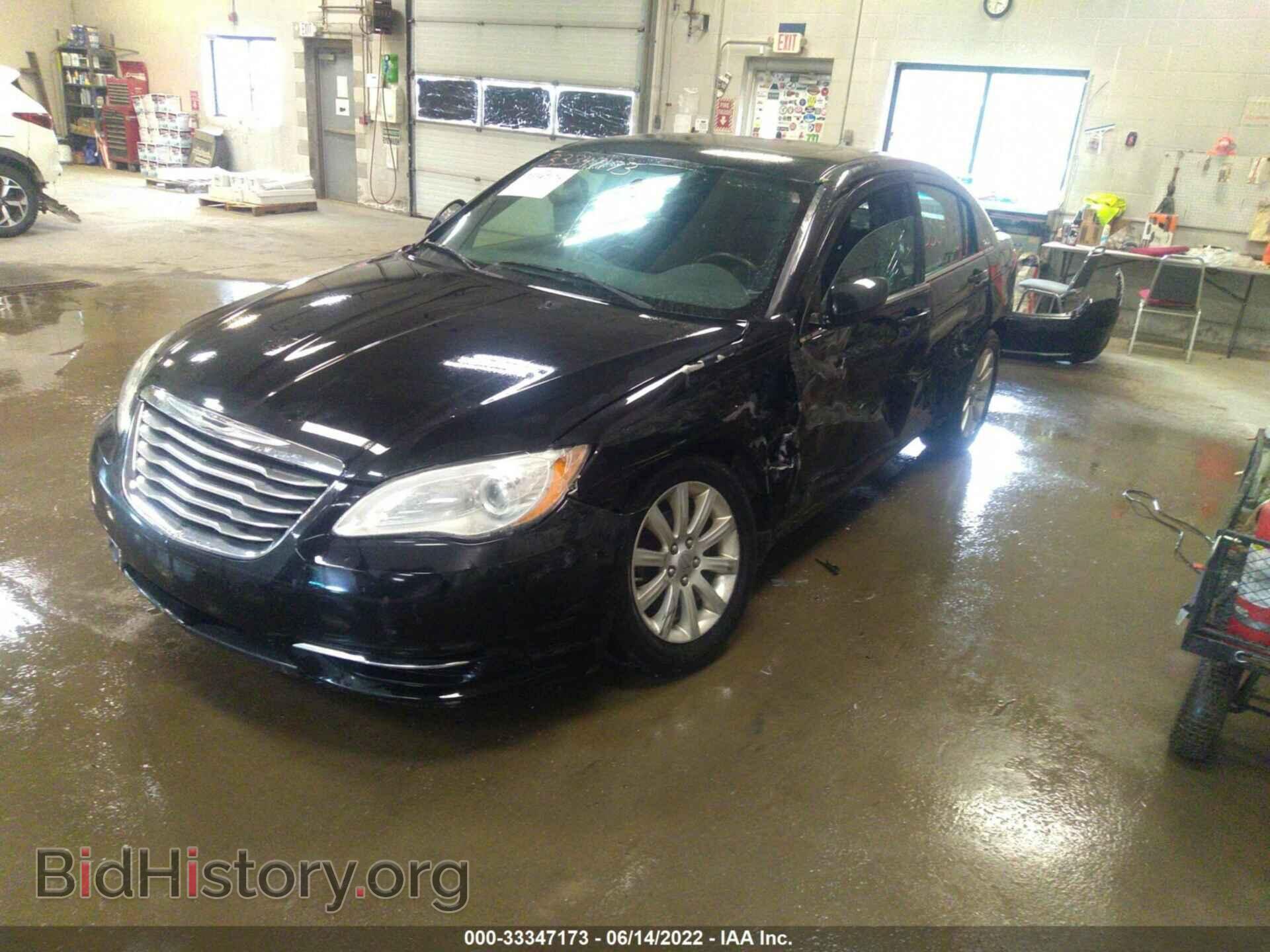 2013 CHRYSLER 200 - VIN: 1C3CCBBB2DN624393 - Photo 2