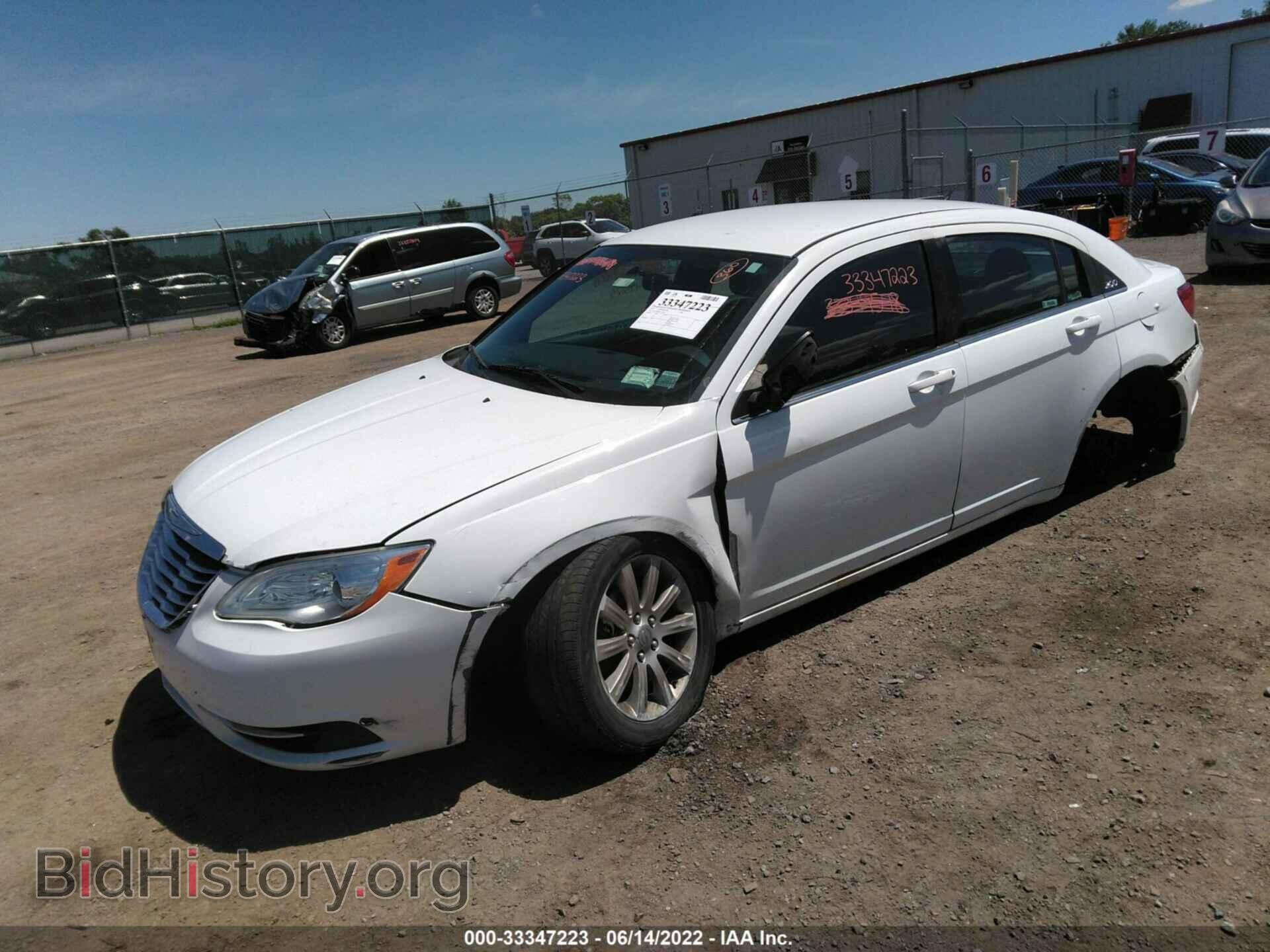 2012 CHRYSLER 200 - VIN: 1C3CCBBB6CN137857 - Фото 2
