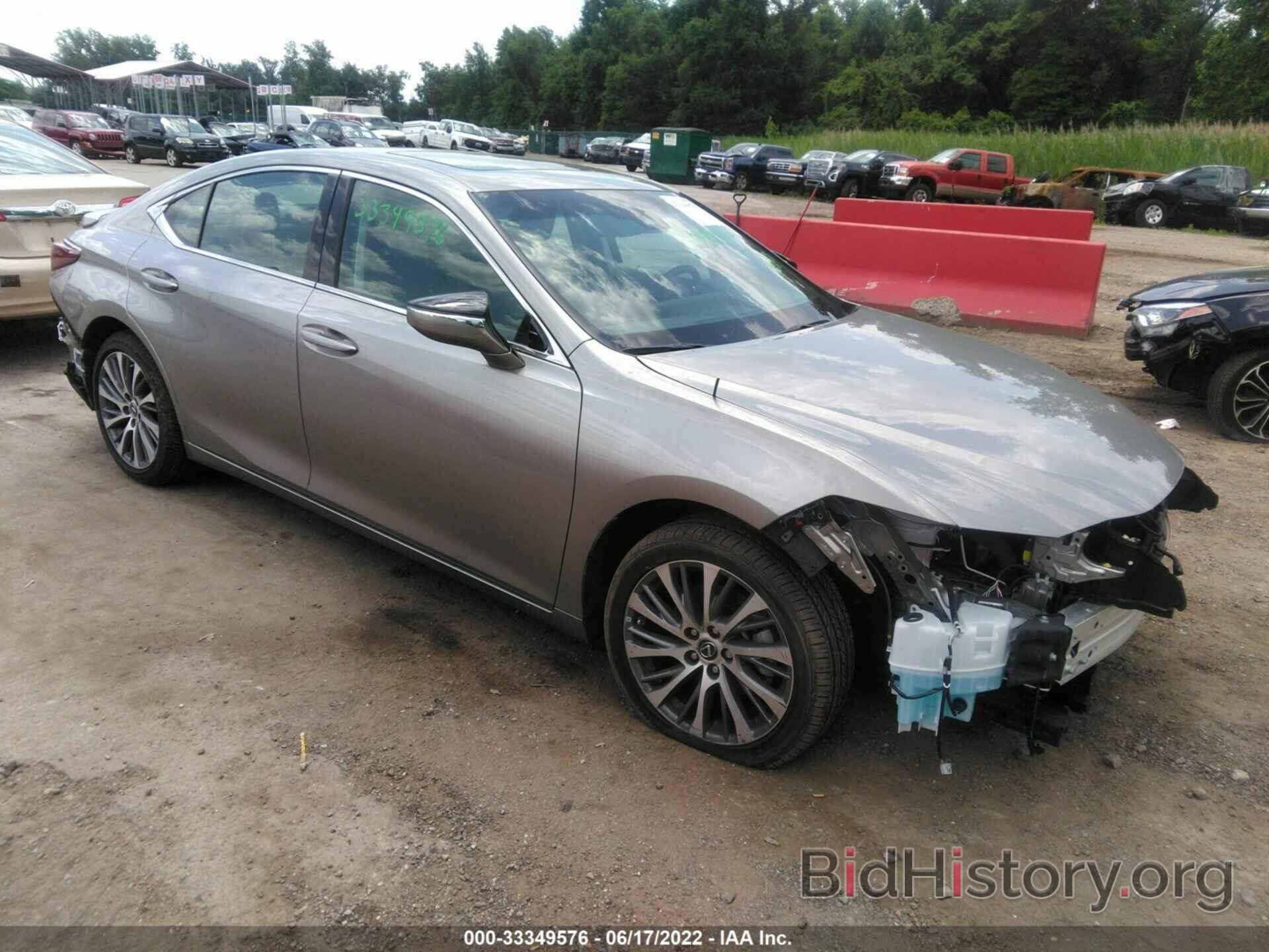 Photo 58ADZ1B11MU107967 - LEXUS ES 2021