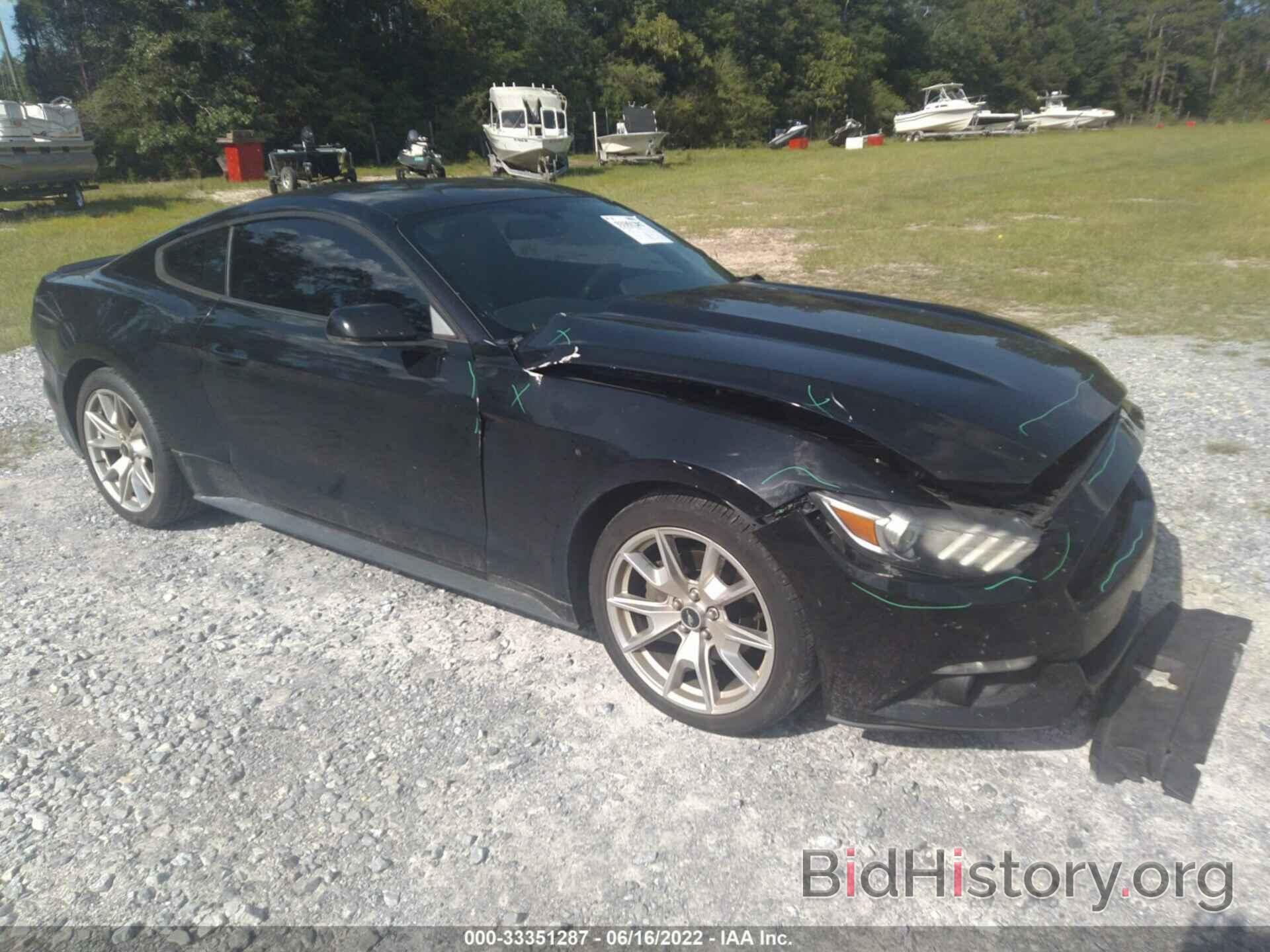 Photo 1FA6P8TH7F5335781 - FORD MUSTANG 2015
