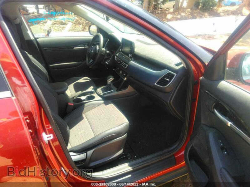 2021 Kia SELTOS (VIN KNDEU2AA1M7171740) — photo 5 of 11