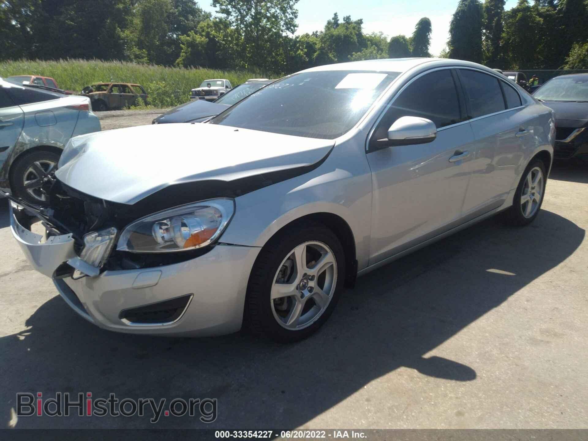 2012 VOLVO S60 - VIN: YV1622FSXC2129200 - Фото 2