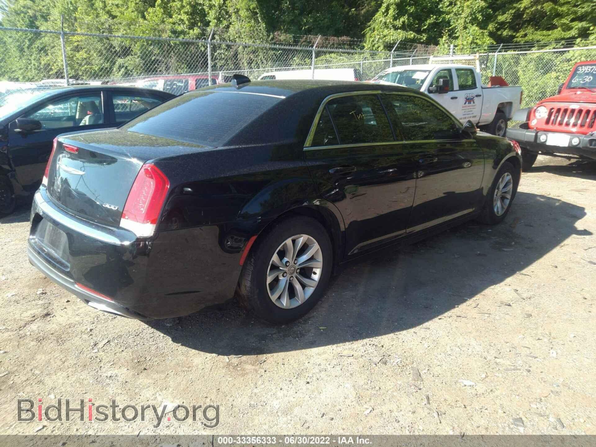 2015 CHRYSLER 300 - VIN: 2C3CCAAG1FH838004 - Фото 4