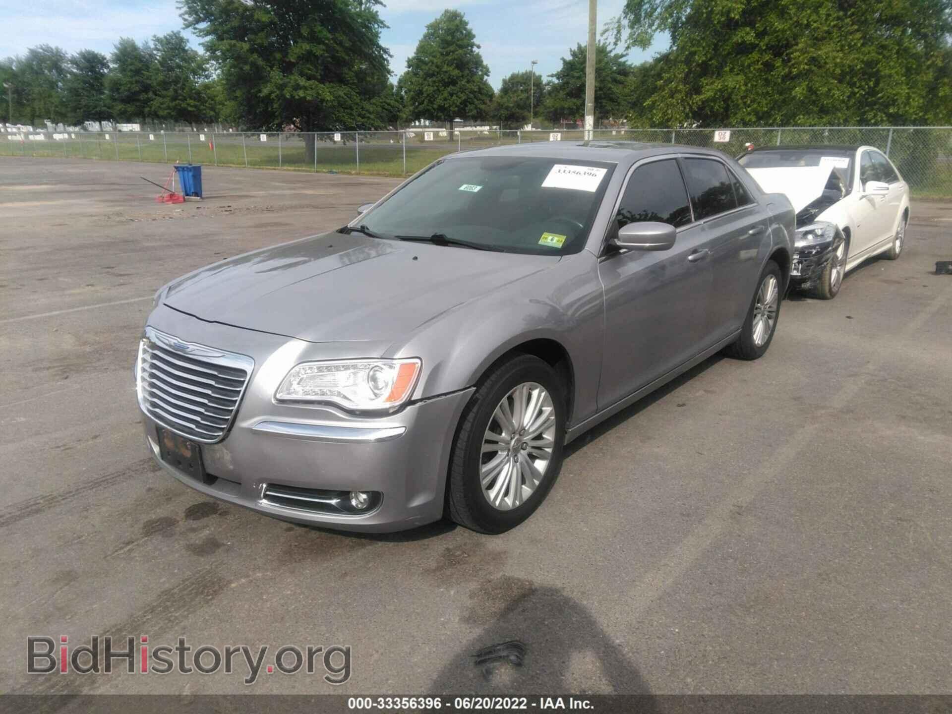 2014 CHRYSLER 300 - VIN: 2C3CCARG0EH298082 - Photo 2