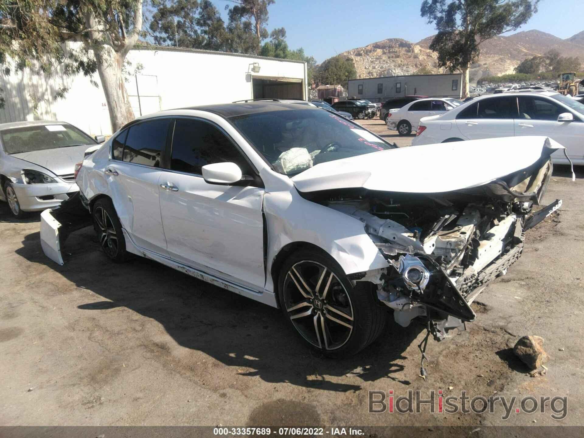 Photo 1HGCR2F56HA041564 - HONDA ACCORD SEDAN 2017