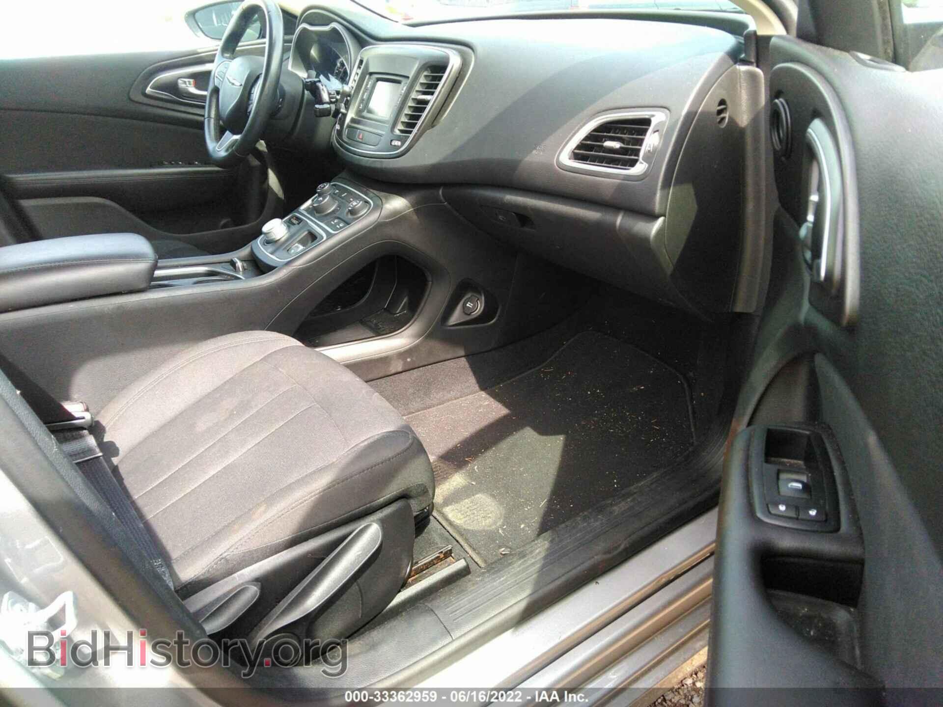2016 CHRYSLER 200 - VIN: 1C3CCCFB4GN195746 - Фото 5
