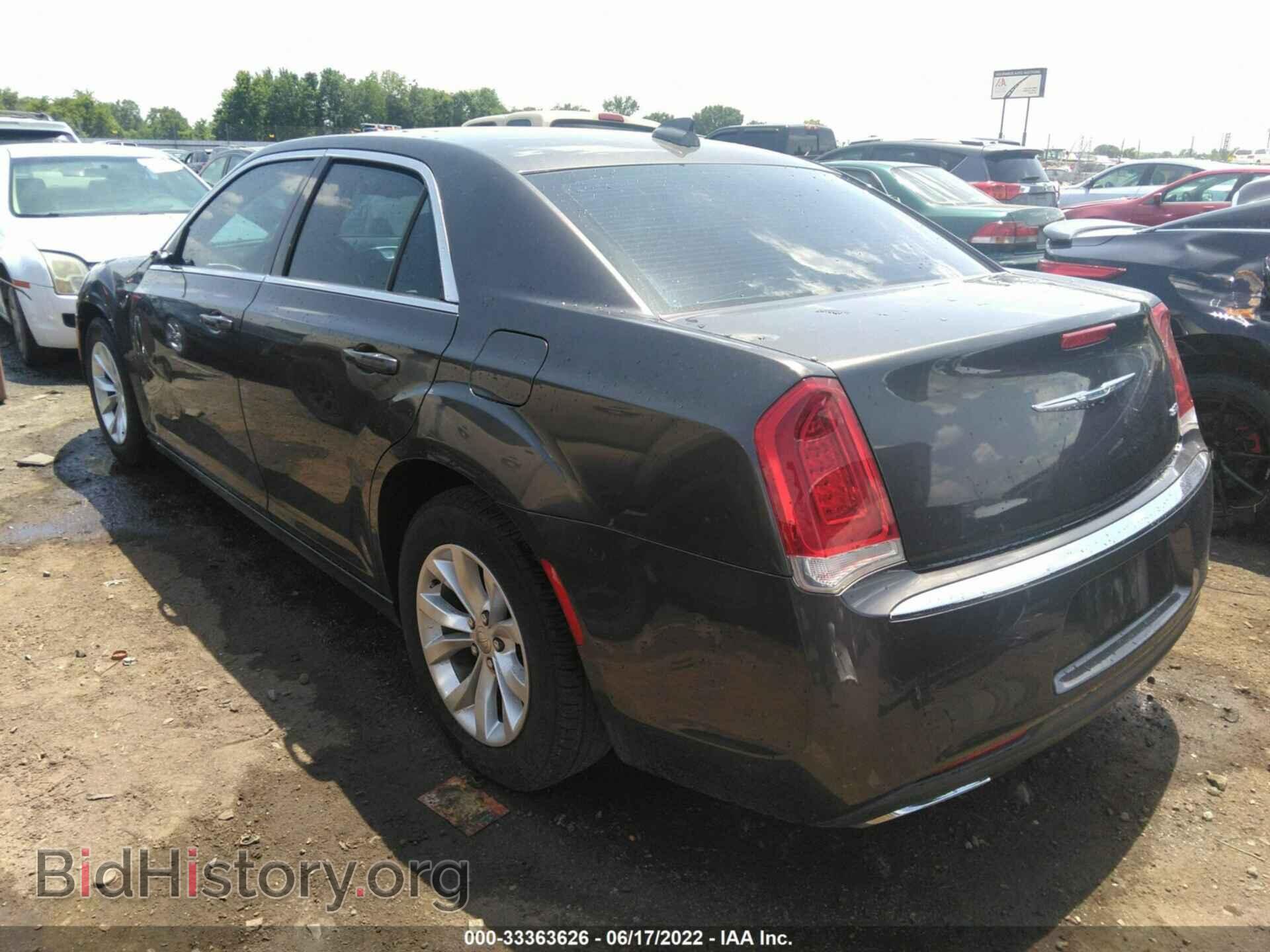 2015 CHRYSLER 300 - VIN: 2C3CCAAG3FH818174 - Фото 3