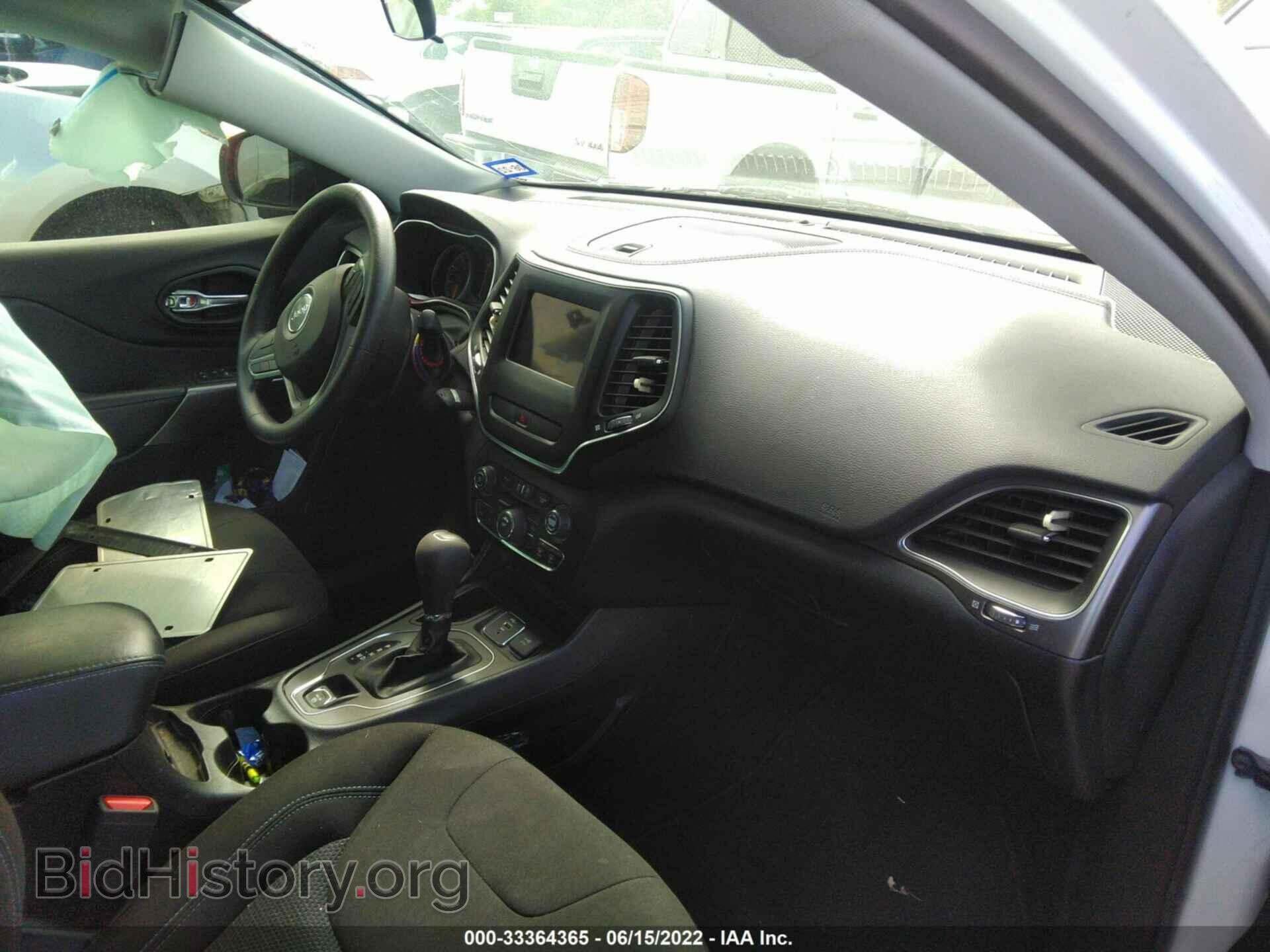 2020 JEEP CHEROKEE - VIN: 1C4PJLCB4LD561633 - Фото 5