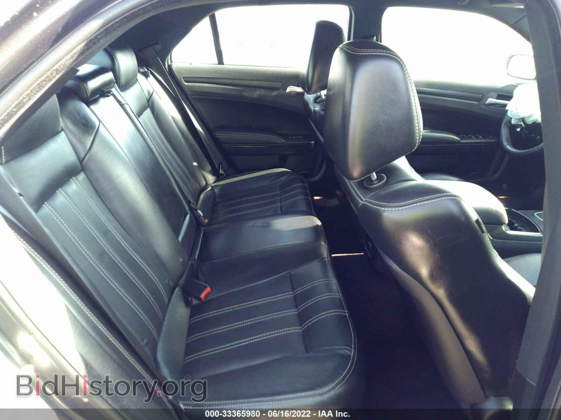 2016 CHRYSLER 300 - VIN: 2C3CCABG7GH141663 - Фото 8