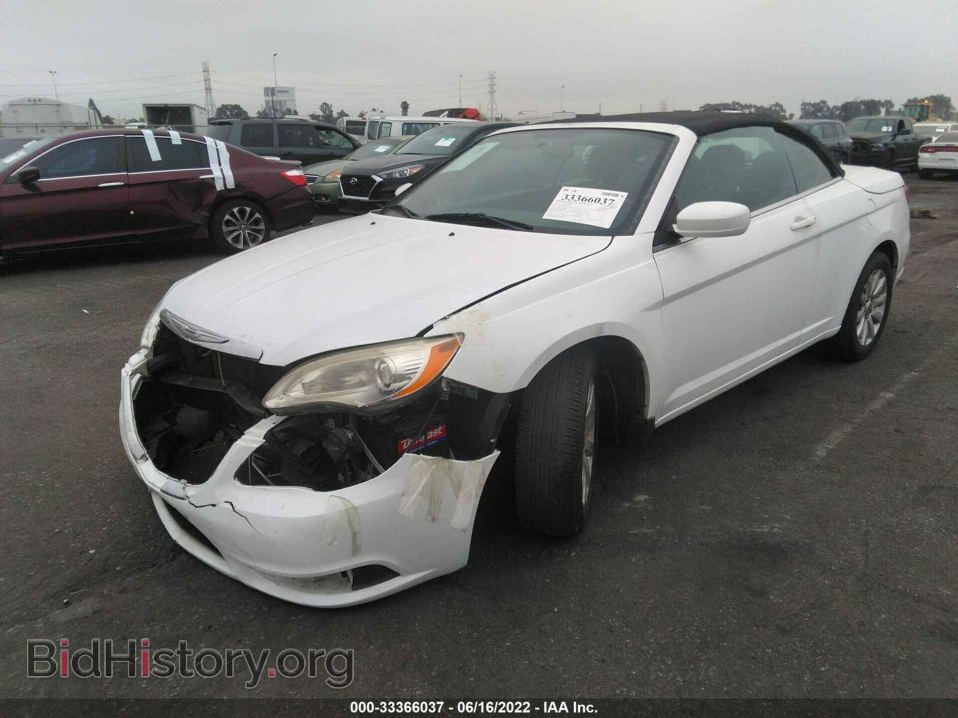 2012 CHRYSLER 200 - VIN: 1C3BCBEB7CN183902 - Photo 2