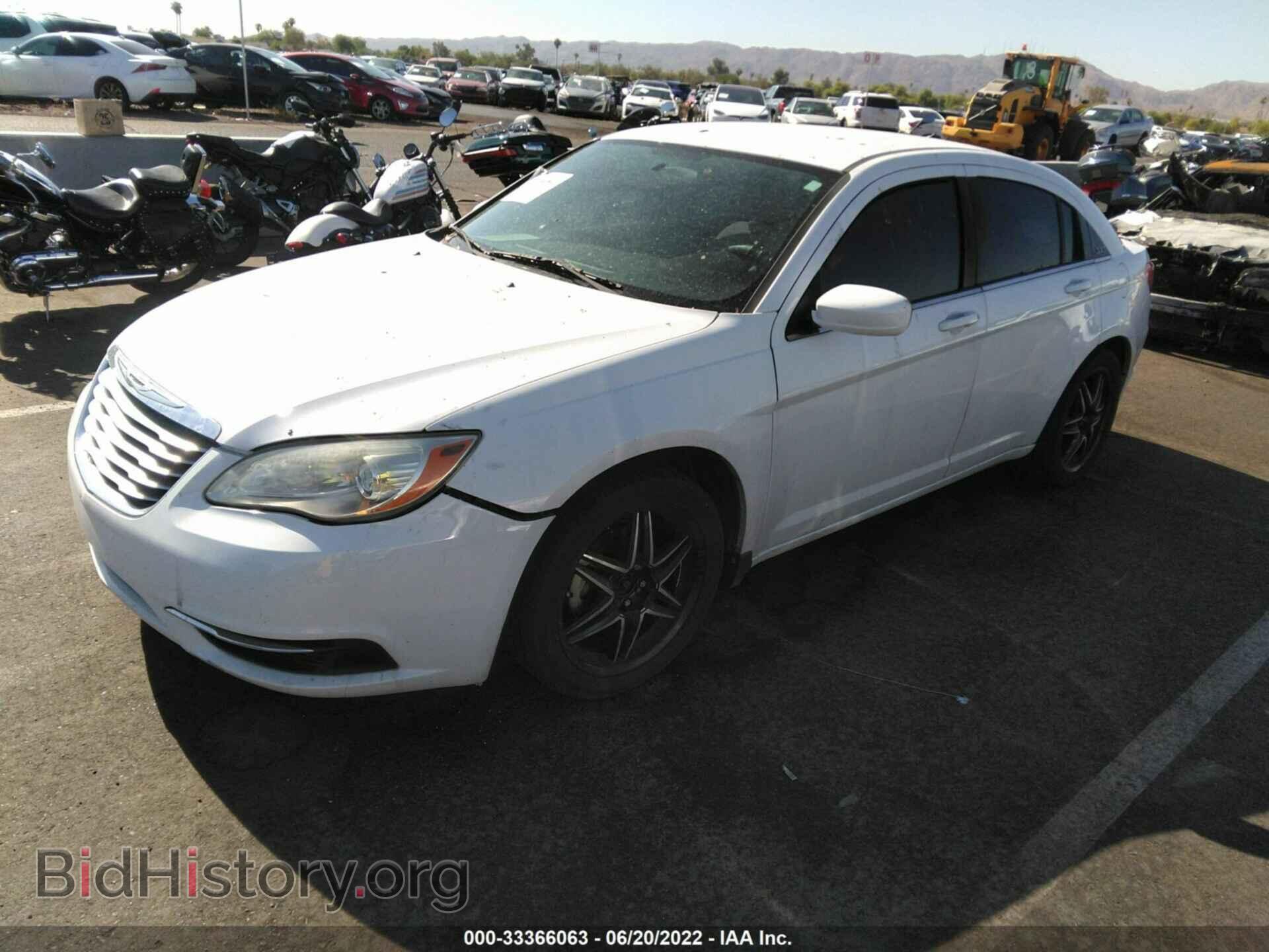 2012 CHRYSLER 200 - VIN: 1C3CCBAB7CN204533 - Фото 2