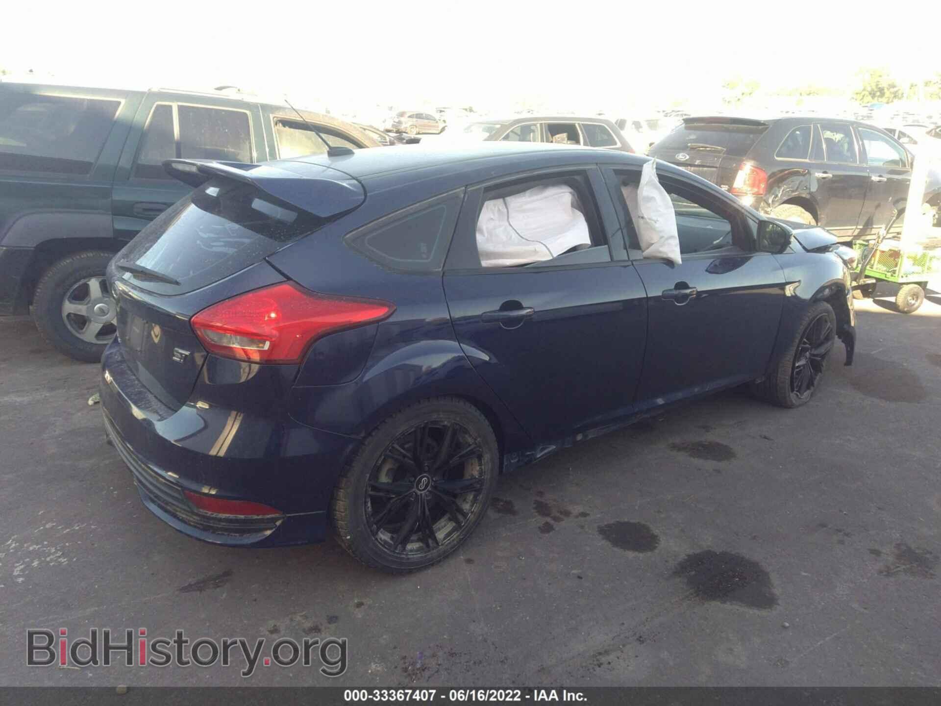 2017 FORD FOCUS - VIN: 1FADP3L94HL318468 - Photo 4
