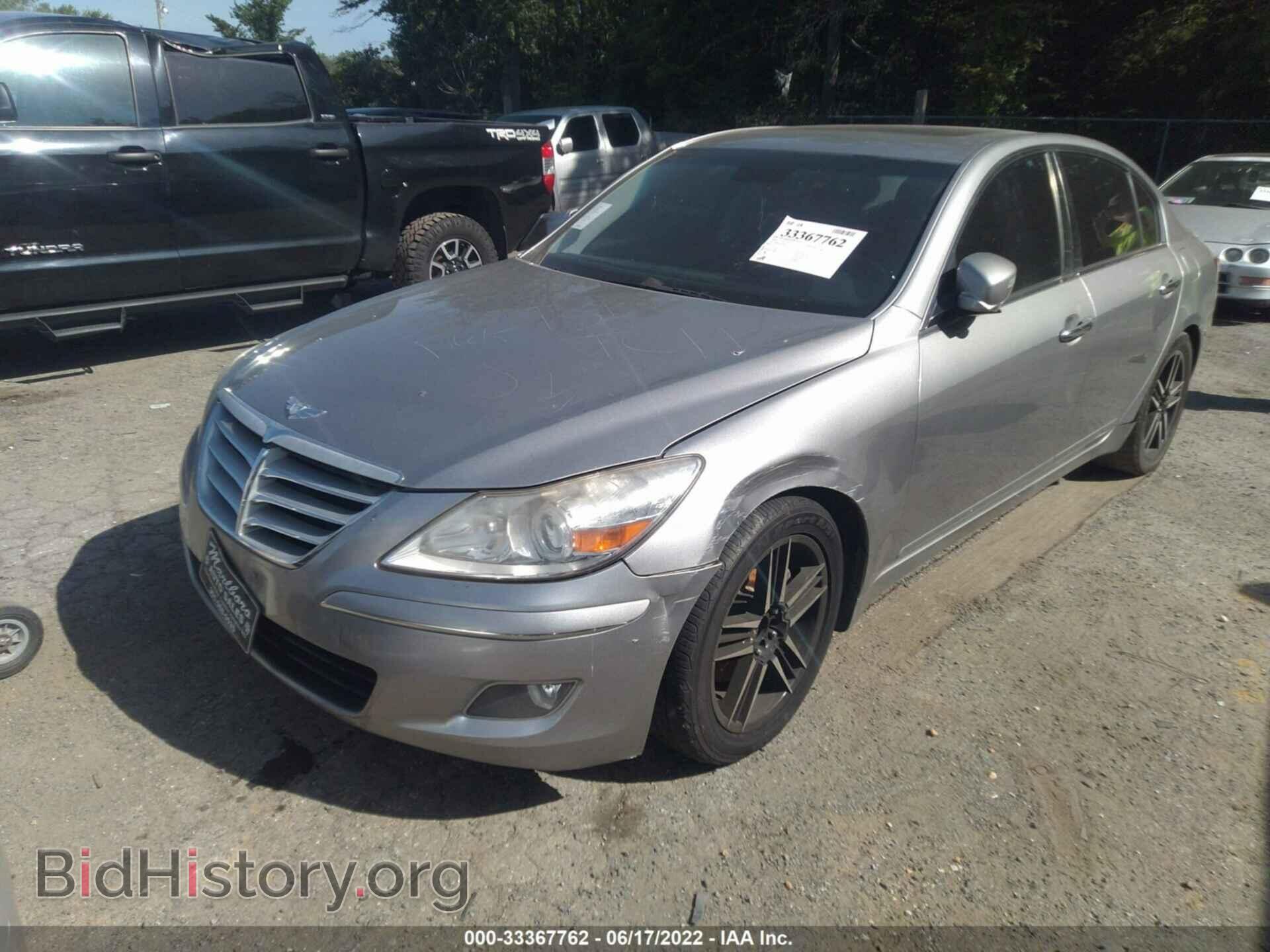 2009 HYUNDAI GENESIS - VIN: KMHGC46E99U043690 - Фото 2