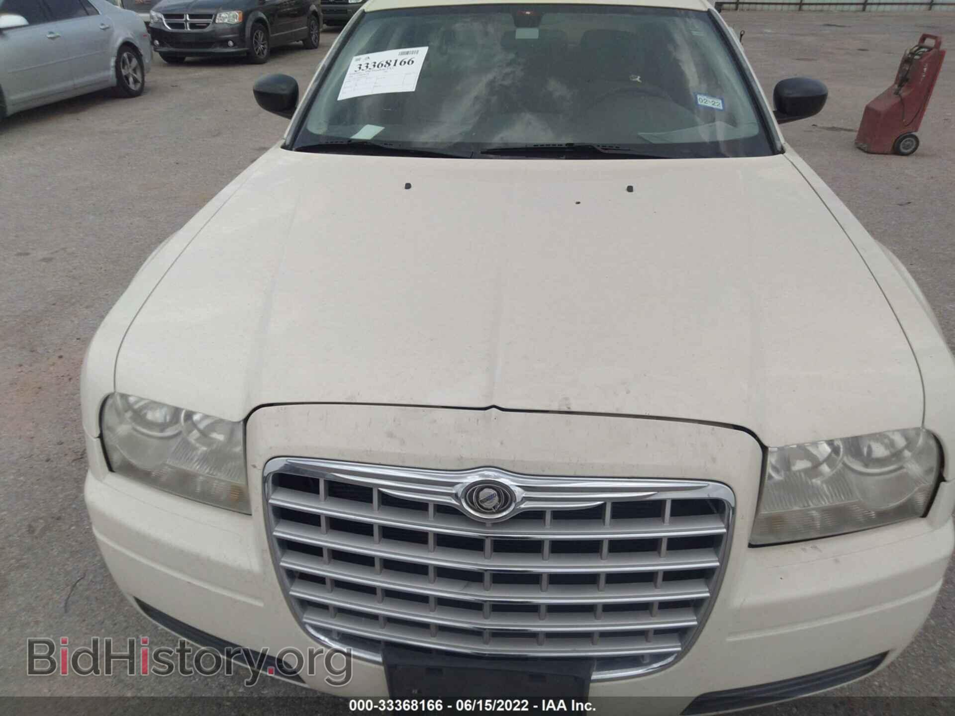 2009 CHRYSLER 300 - VIN: 2C3KA43D09H558021 - Фото 6