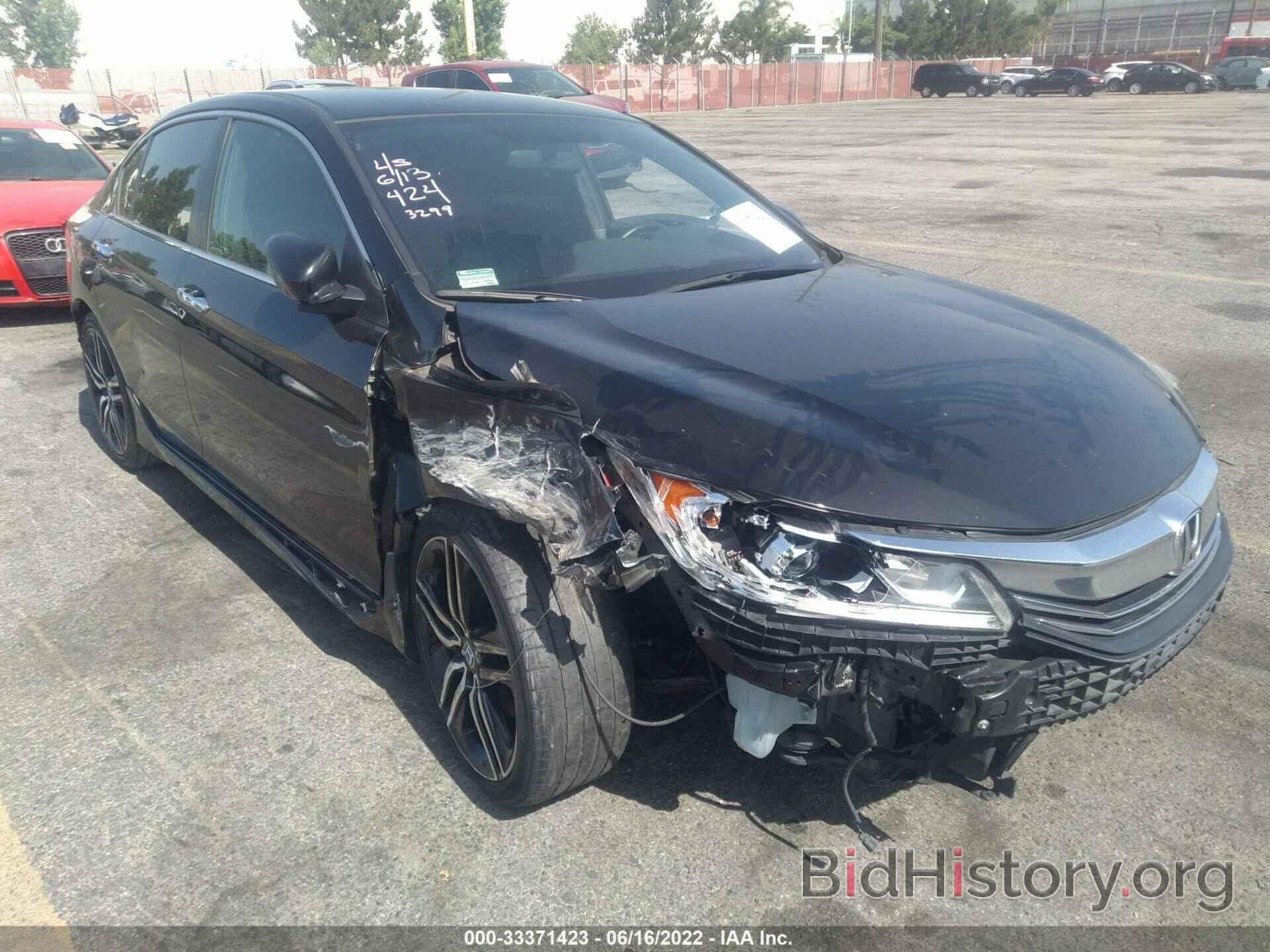 Photo 1HGCR2F1XHA033299 - HONDA ACCORD SEDAN 2017