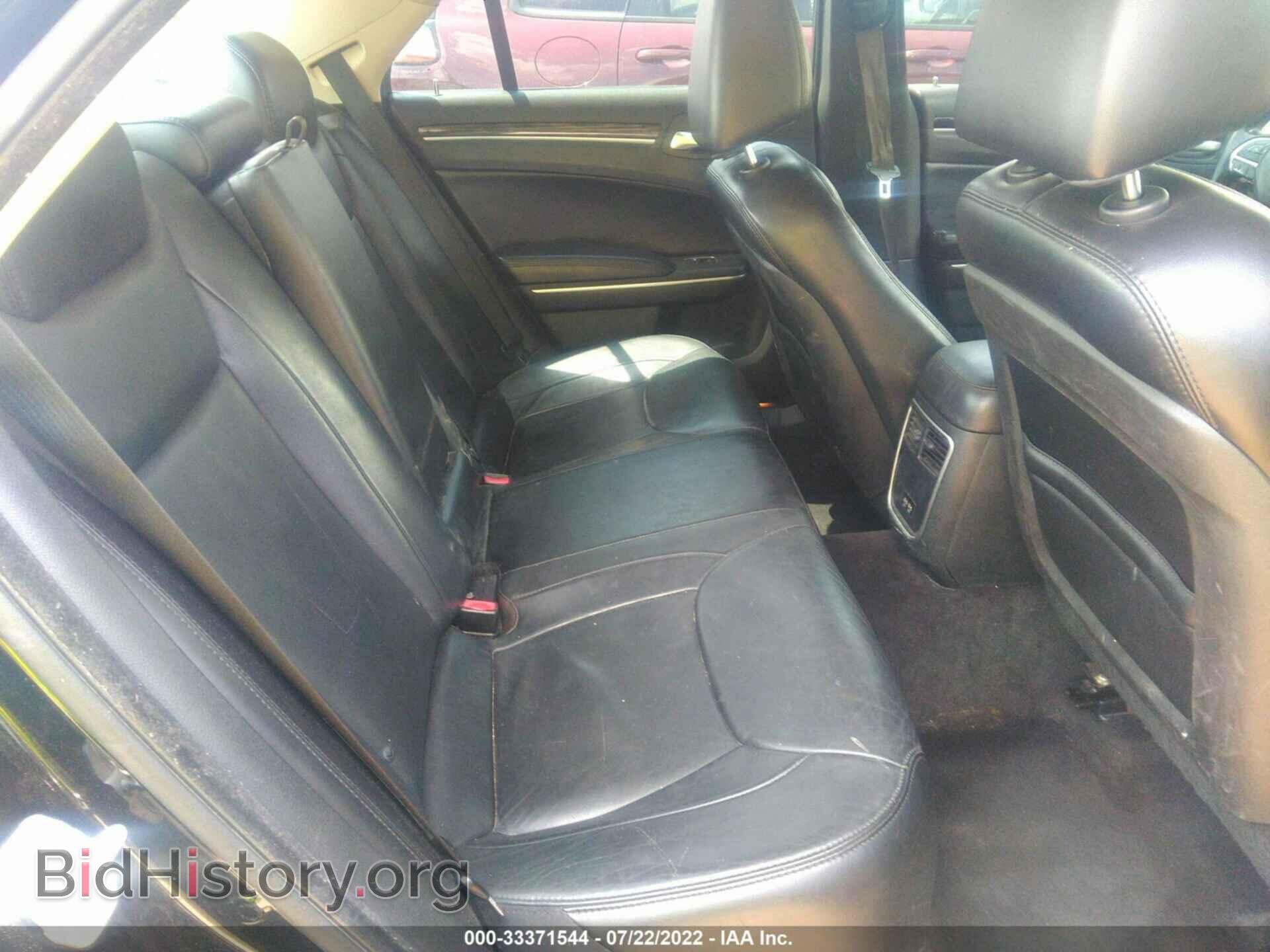 2015 CHRYSLER 300 - VIN: 2C3CCAAG3FH807160 - Photo 8