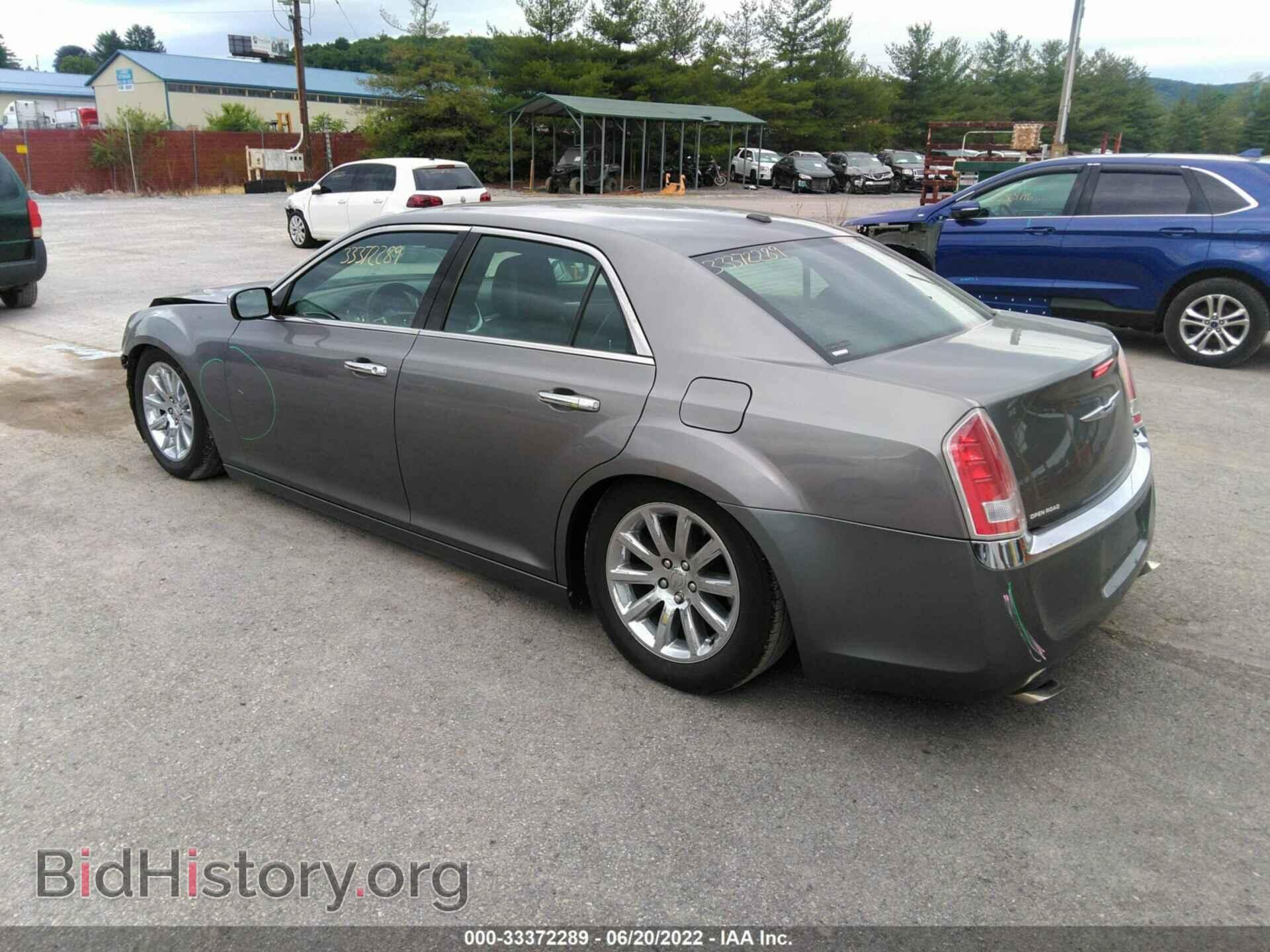 2011 CHRYSLER 300 - VIN: 2C3CA5CG2BH592665 - Фото 3