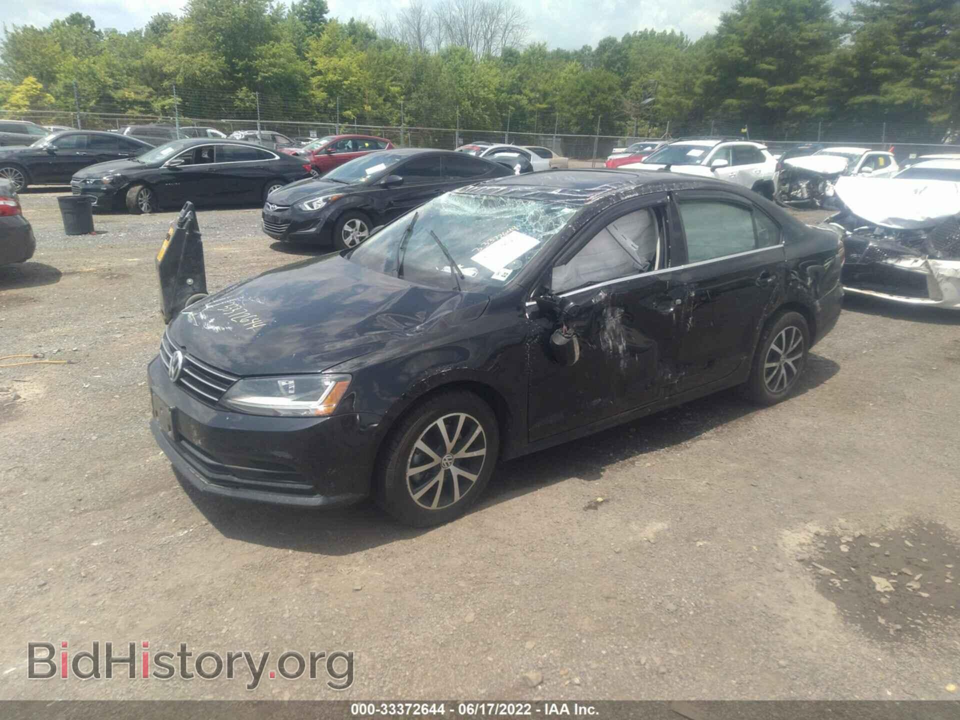 2017 VOLKSWAGEN JETTA - VIN: 3VWDB7AJ9HM393448 - Фото 2
