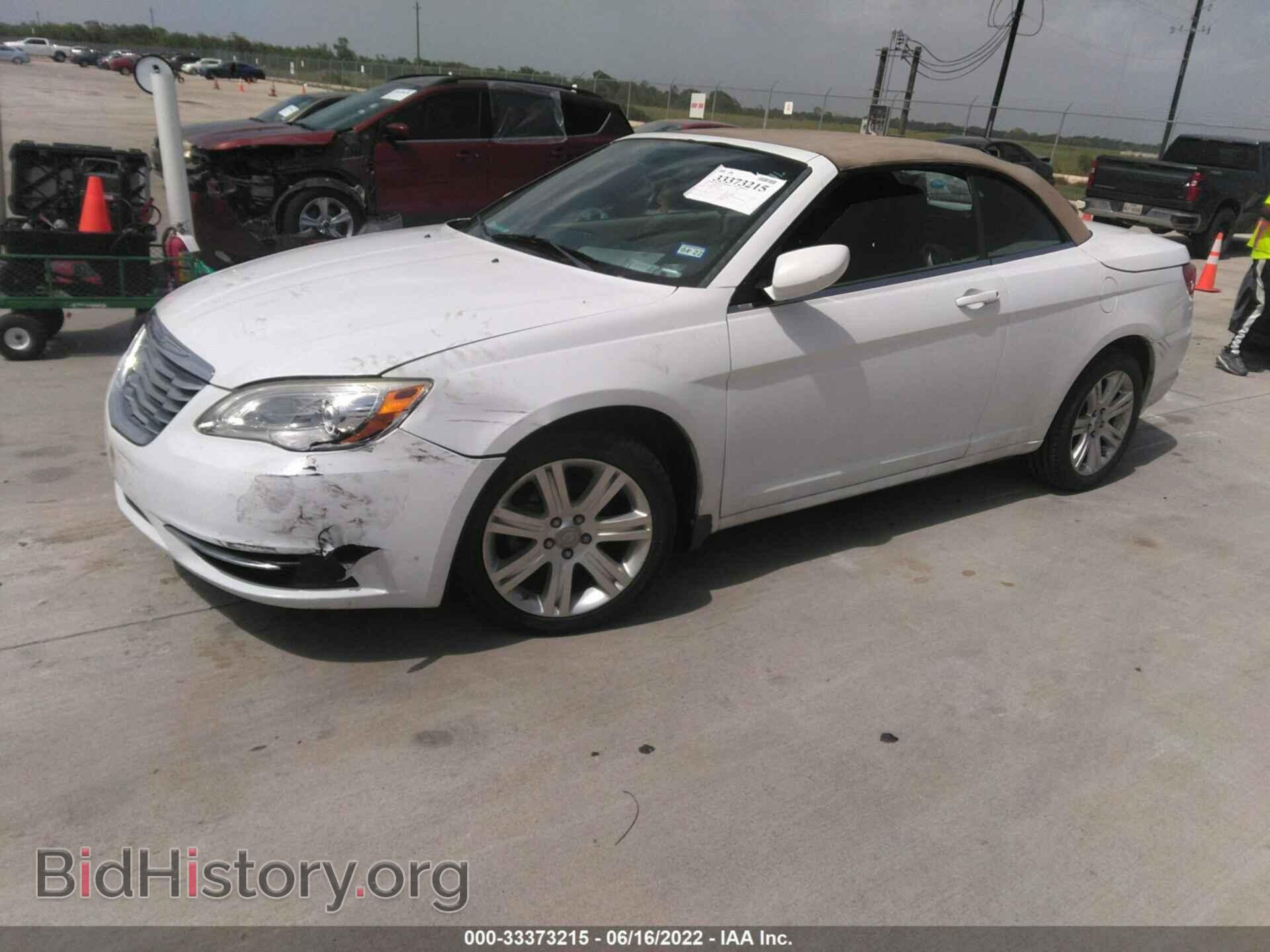 2012 CHRYSLER 200 - VIN: 1C3BCBEB8CN214655 - Photo 2