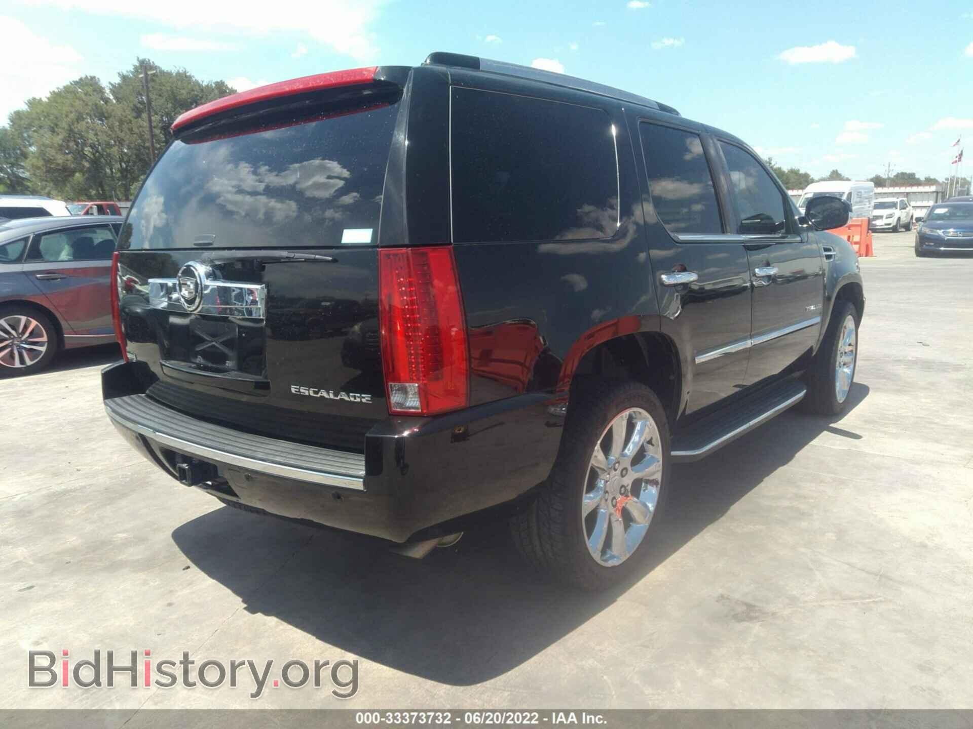 2011 CADILLAC ESCALADE - VIN: 1GYS3AEF4BR217143 - Фото 4