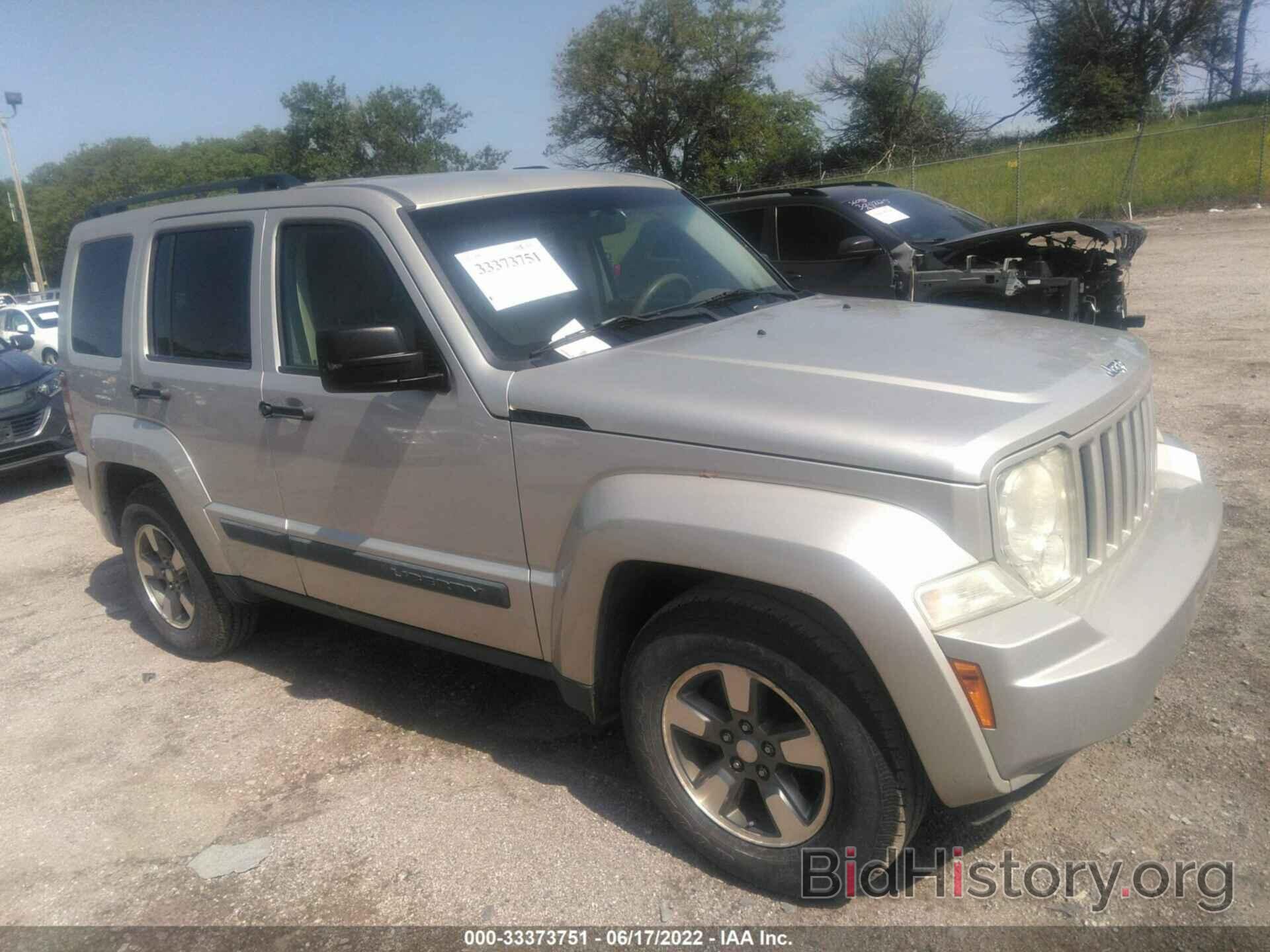 Photo 1J8GN28K28W169083 - JEEP LIBERTY 2008