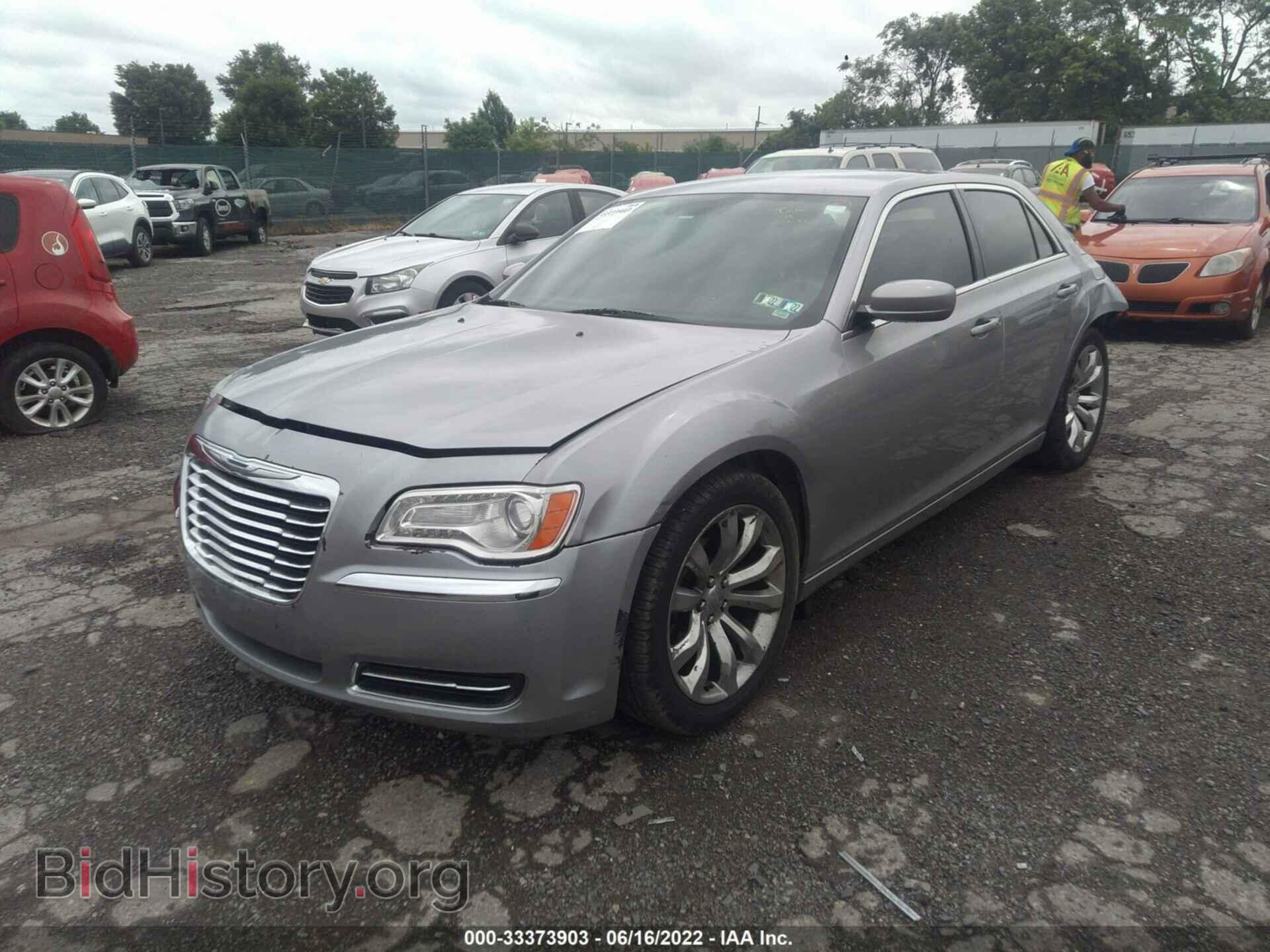 2013 CHRYSLER 300 - VIN: 2C3CCAAG9DH581008 - Photo 2