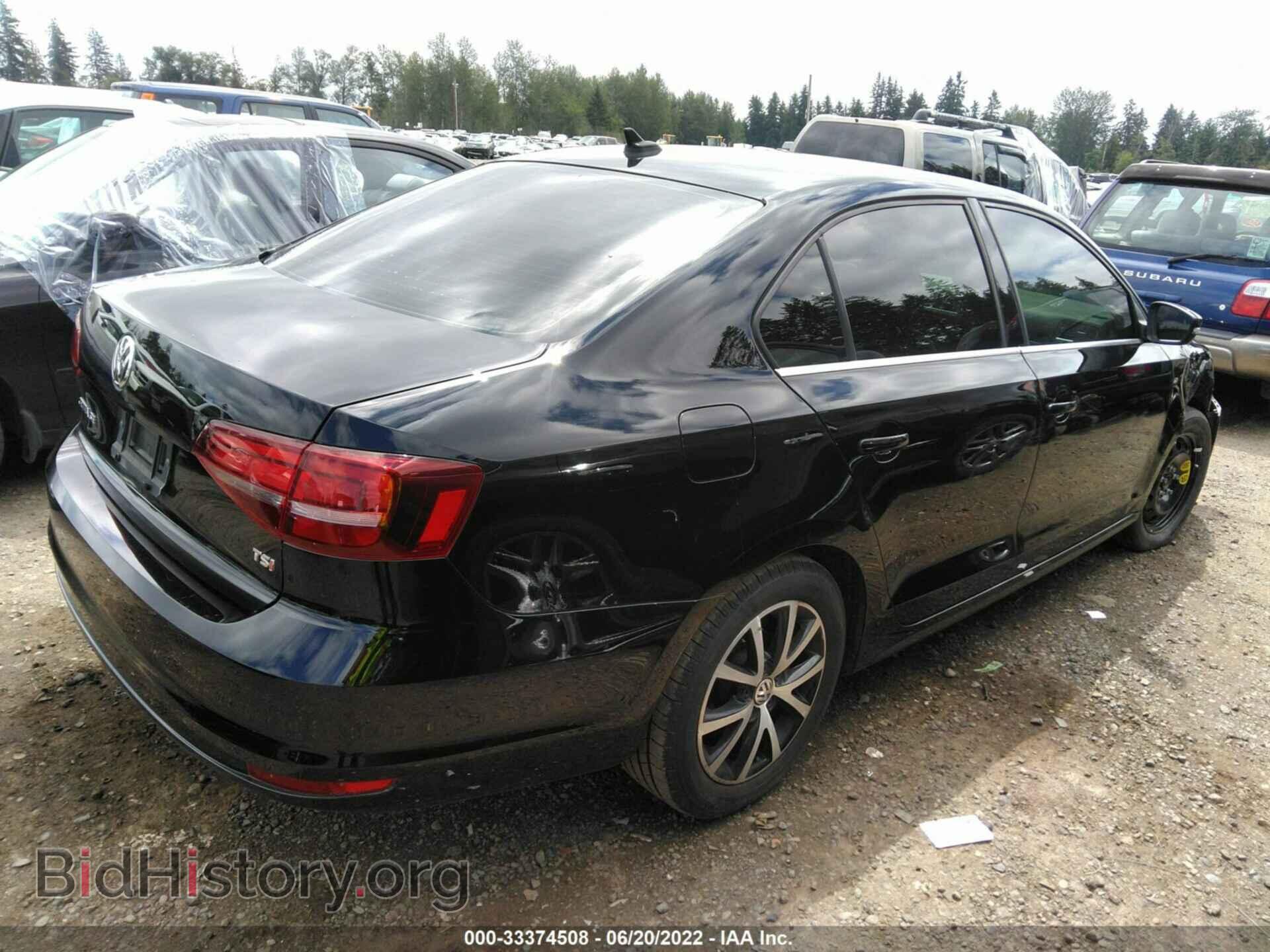 2017 VOLKSWAGEN JETTA - VIN: 3VWDB7AJ2HM414303 - Фото 4