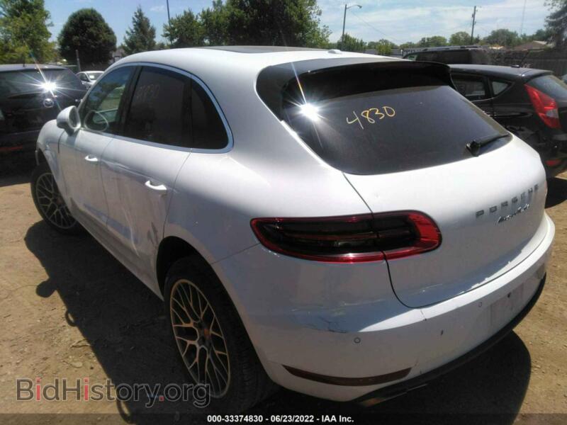 2016 Porsche MACAN (VIN WP1AF2A59GLB91742) — photo 3 of 11